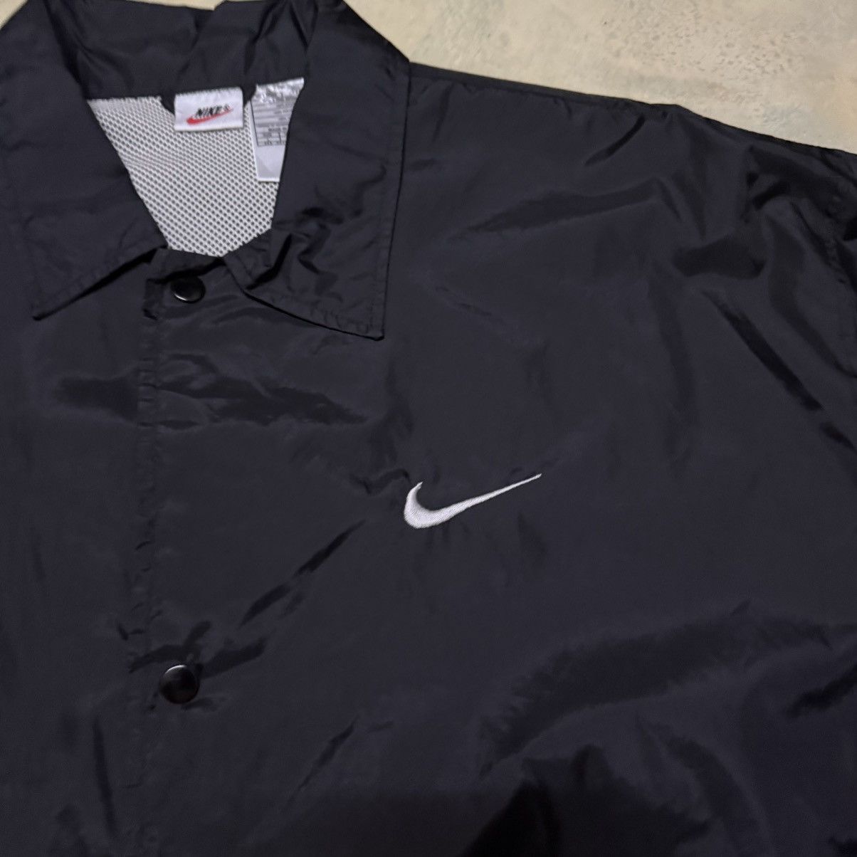 Nike Vintage Nike Coach Jacket Big Logo Size US L / EU 52-54 / 3 - 10 Thumbnail