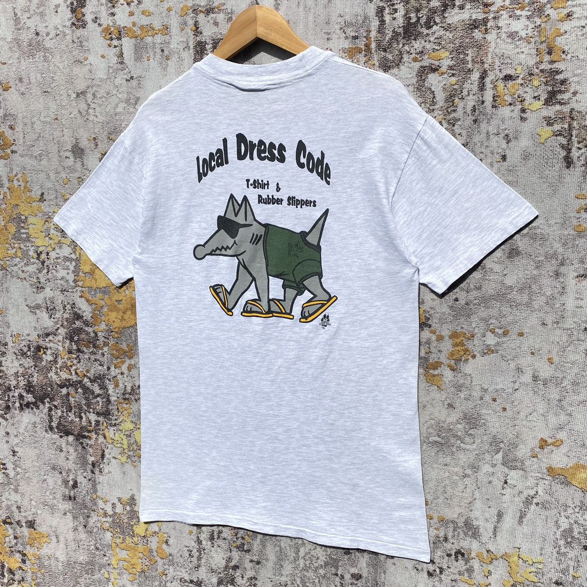 Vintage Vintage 90s Shark Dog Designs Hawaii Tee Rubber Slipper Dog Size US S / EU 44-46 / 1 - 3 Thumbnail