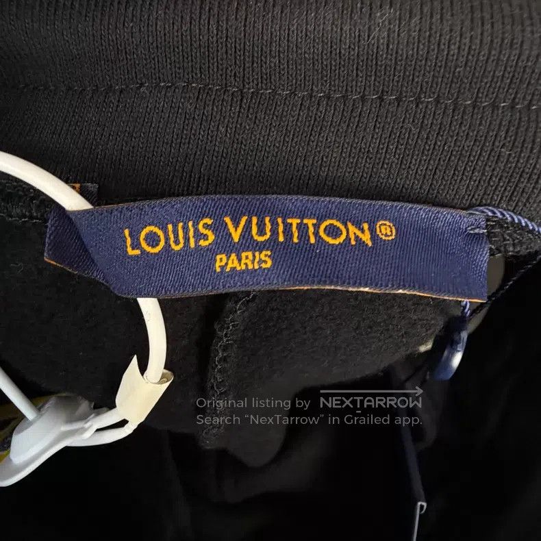 Louis Vuitton Louis Vuitton size s Solid pin-on embroidered logo knit swe Size US 28 / EU 44 - 4 Thumbnail