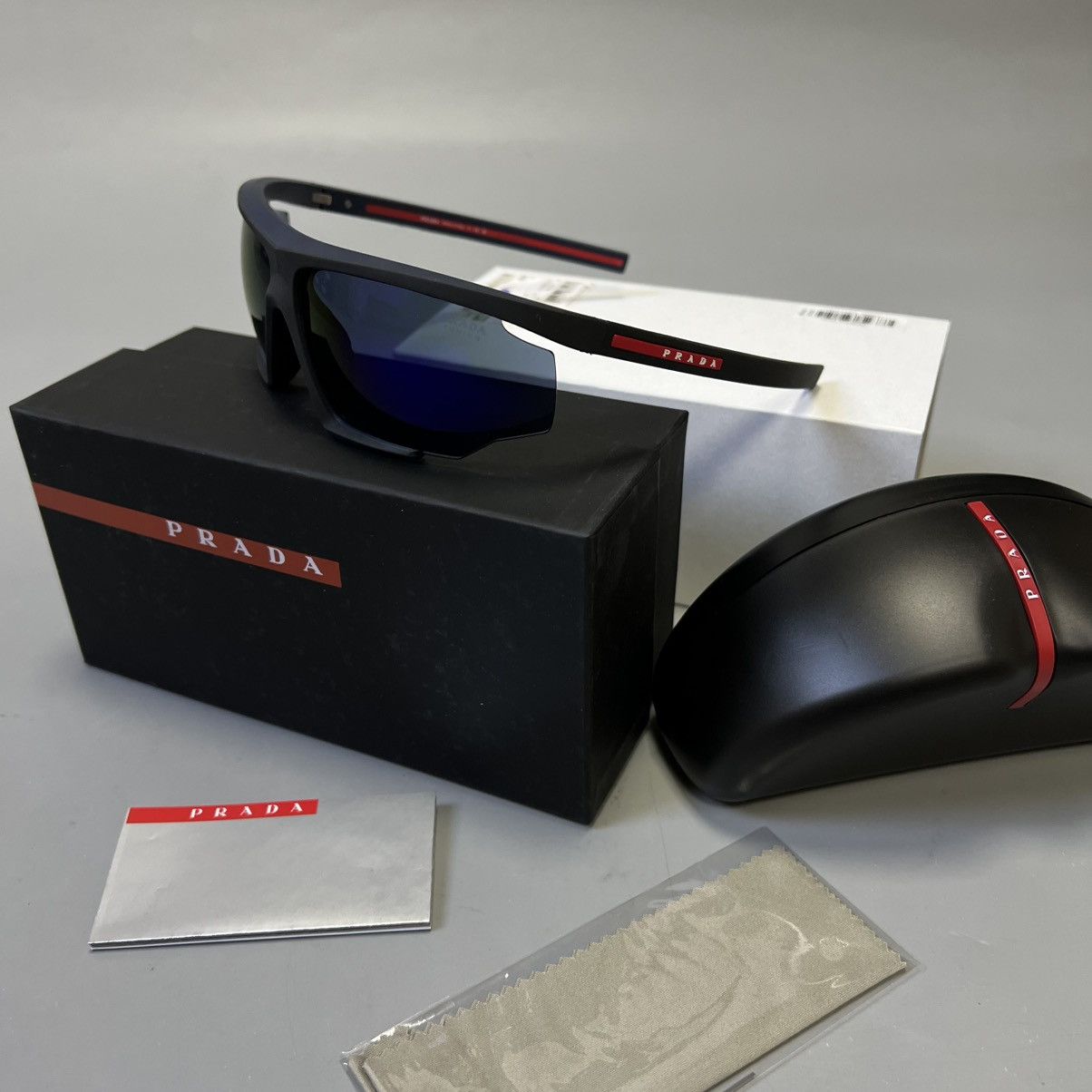 Prada Prada Linea Rossa 0PS 07YS NEW Black Sunglasses men’s y2k Size ONE SIZE - 15 Thumbnail