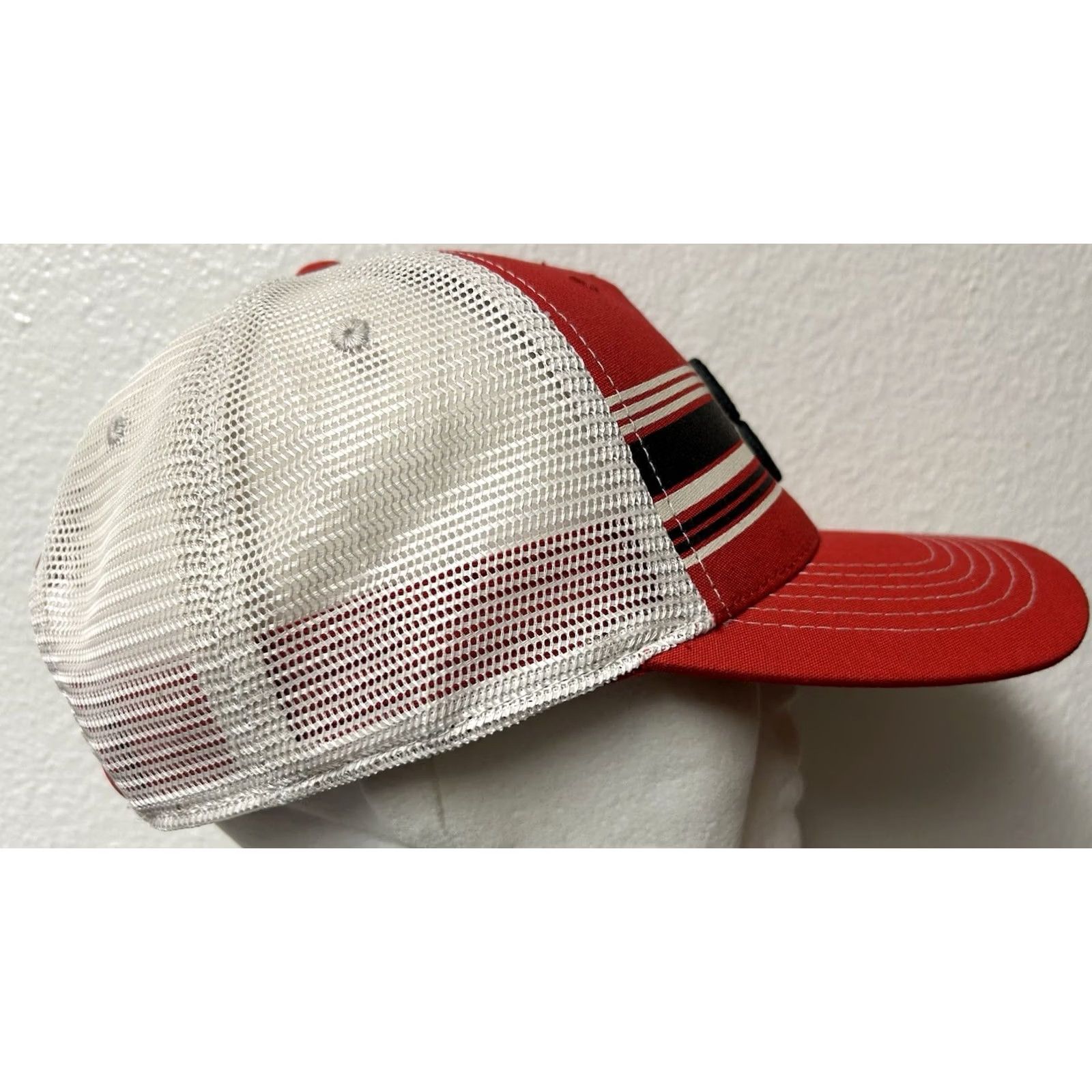 Vintage VINTAGE? No — NWOT Black Clover Snapback Hat Red Embroidered Clover Adjust adjustable One Size Men USA Sports Outdoor Breathable Cap Hat Mens Size ONE SIZE - 3 Thumbnail