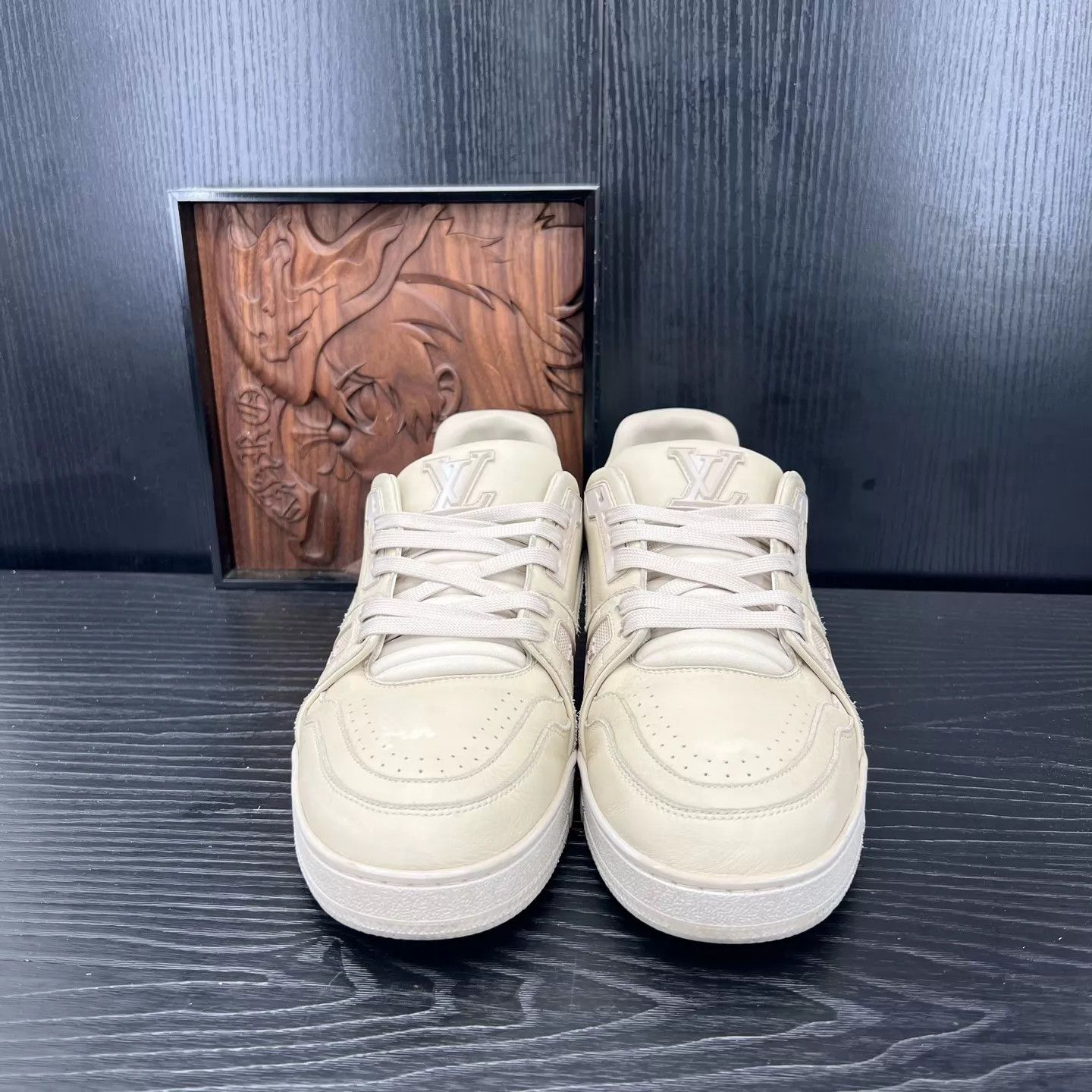 Louis Vuitton LV Trainer Off-White Distressed 7.5 (41.5) Size US 8.5 / EU 41-42 - 4 Thumbnail