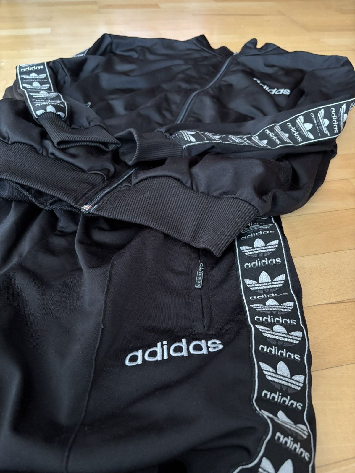 Adidas Adidas tracksuit (set!): Genuine Vintage Trefoil Terrace Set Size US L / EU 52-54 / 3 - 1 Thumbnail