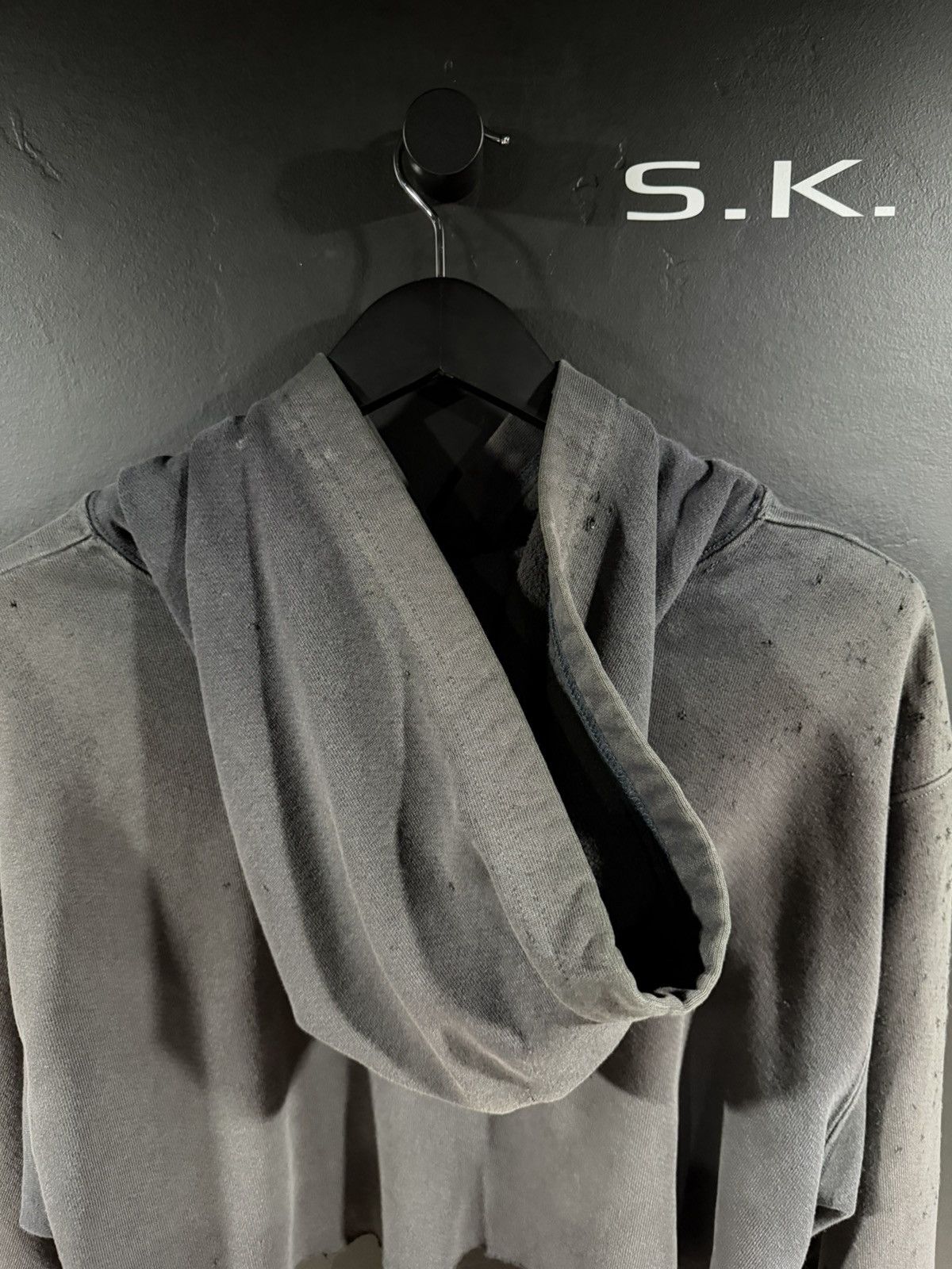 Vintage 2010s Vintage FR Sun Faded Thrashed Cropped Grunge Hoodie XL Size US XL / EU 56 / 4 - 12 Thumbnail