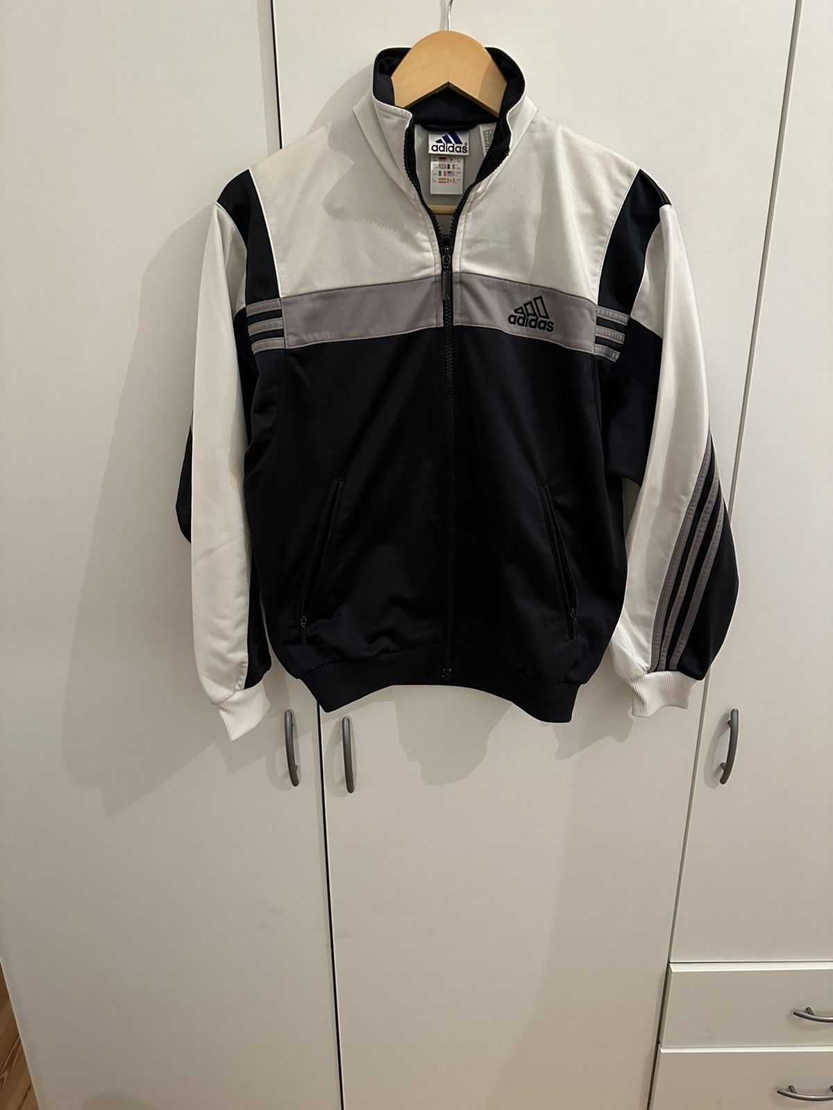 Adidas Adidas Jacket Size SVintage Retro Jacke Size US S / EU 44-46 / 1 - 2 Thumbnail