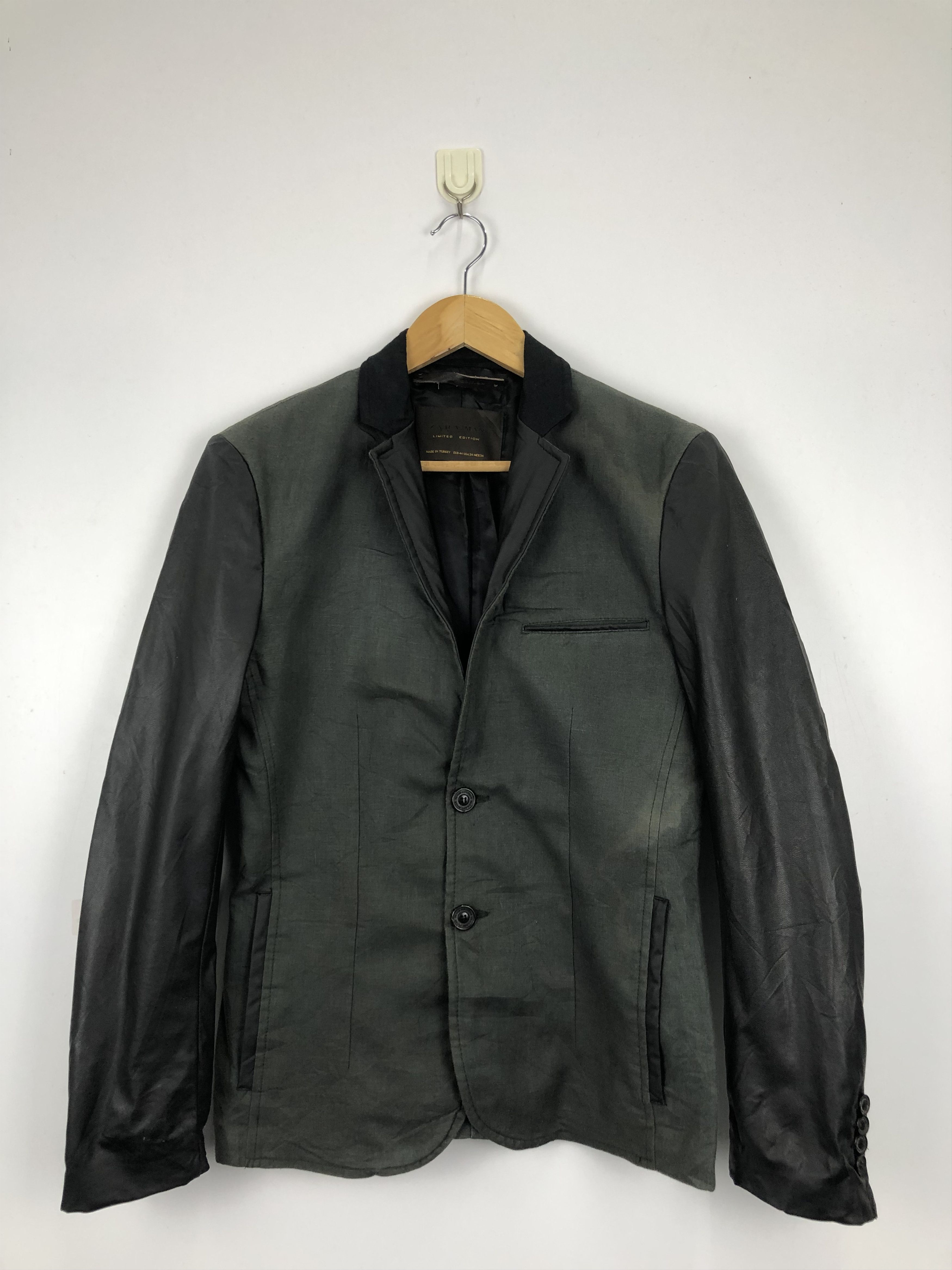 Zara Vintage Zara Limited Edition Leather Sleeve Jacket V0384 Size US M / EU 48-50 / 2 - 1 Thumbnail