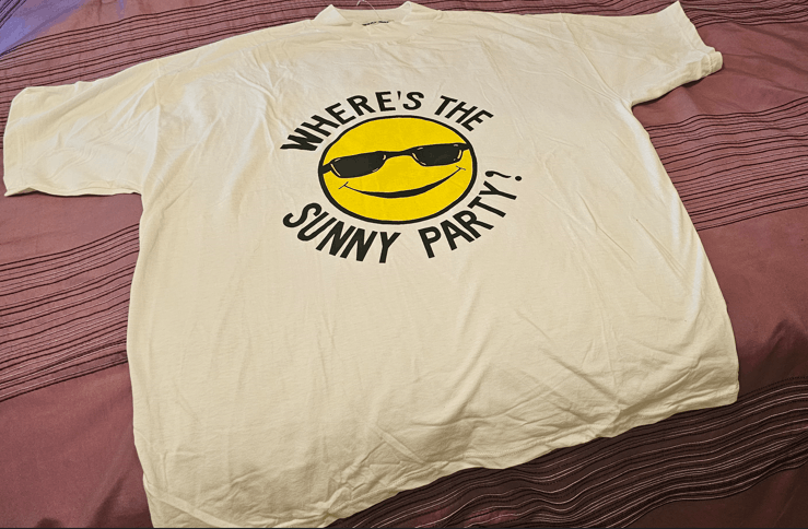 Other Vintage T-shirt Sunny Party Smiley Sun Graphic (1986–1987) Size US L / EU 52-54 / 3 - 1 Thumbnail