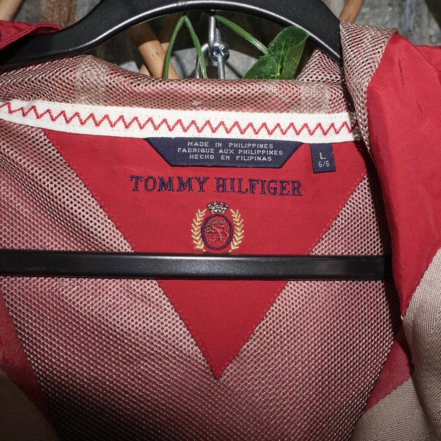 Tommy Hilfiger Lrg-Vintage Y2K Tommy Hilfiger embroider 1/2 zip windbreaker Size US L / EU 52-54 / 3 - 3 Thumbnail