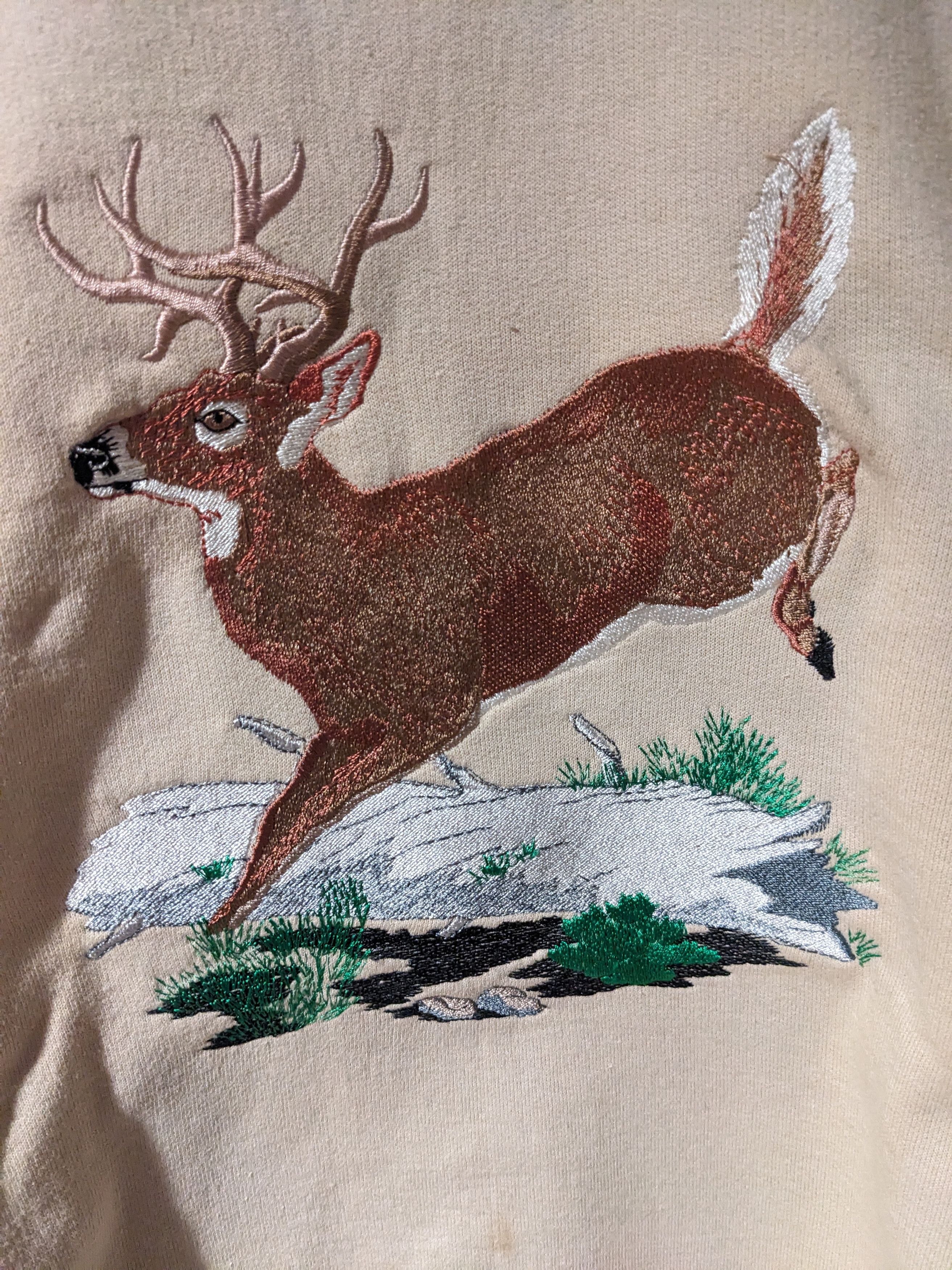 Vintage Vintage 90s Deer Animal Nature Embroidery Sweatshirt Size US L / EU 52-54 / 3 - 2 Thumbnail