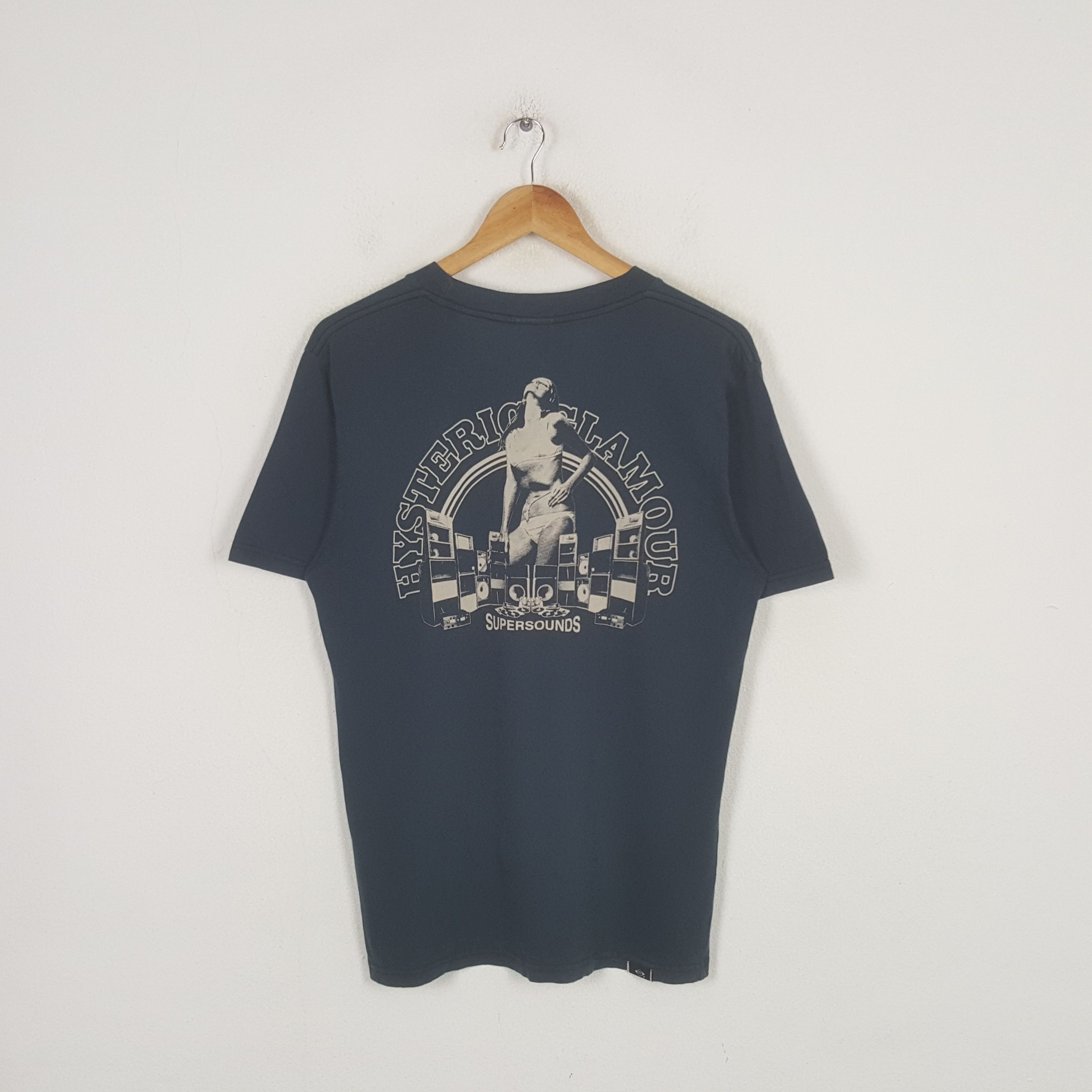 Hysteric Glamour Vintage Hysteric Glamour Japanese Brand Tshirt C299N25 Size US M / EU 48-50 / 2 - 1 Thumbnail