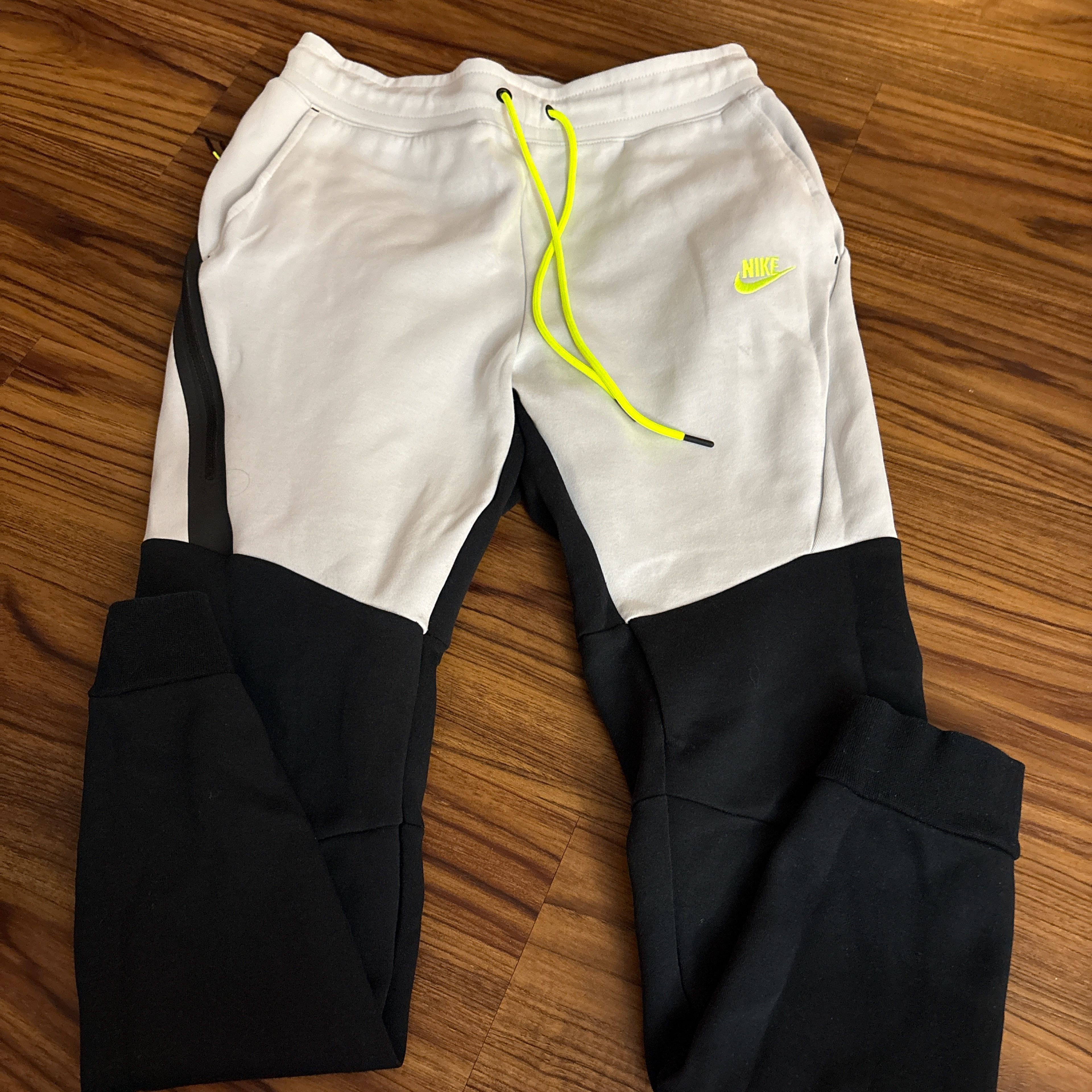 Nike Nike Tech ‘Catching Air’ Size US S / EU 44-46 / 1 - 2 Thumbnail