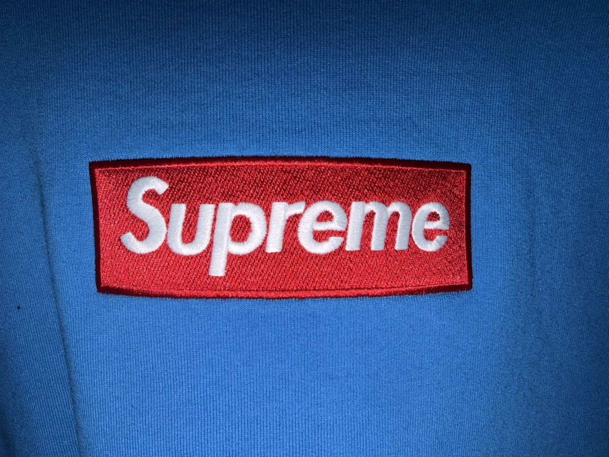 Supreme Supreme Box Logo Crewneck Blue FW22 Size US XL / EU 56 / 4 - 2 Thumbnail