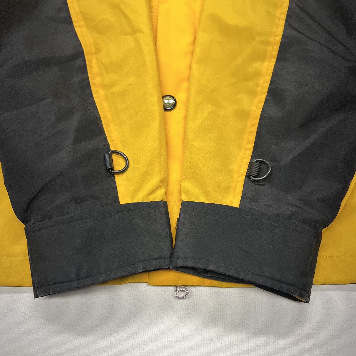 The North Face × Vintage The North Face Jacket Yellow Mountain Light Goretex Retro Size US S / EU 44-46 / 1 - 17 Thumbnail