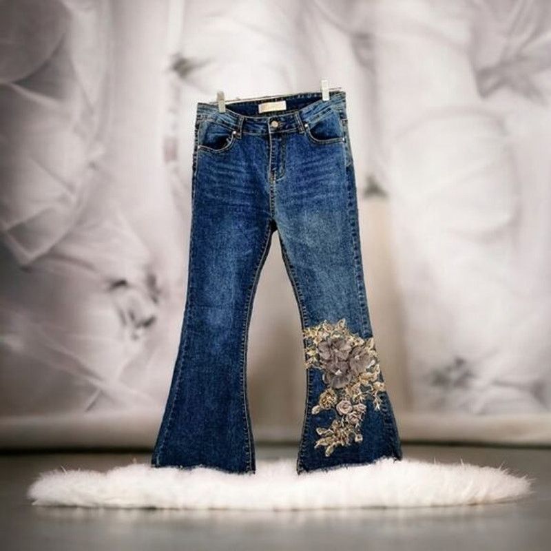Vintage Jeweled Jeans Sz 28 Blue BEADED FLORAL PEARLS Boho Cottage Size 28" / US 6 / IT 42 - 15 Thumbnail
