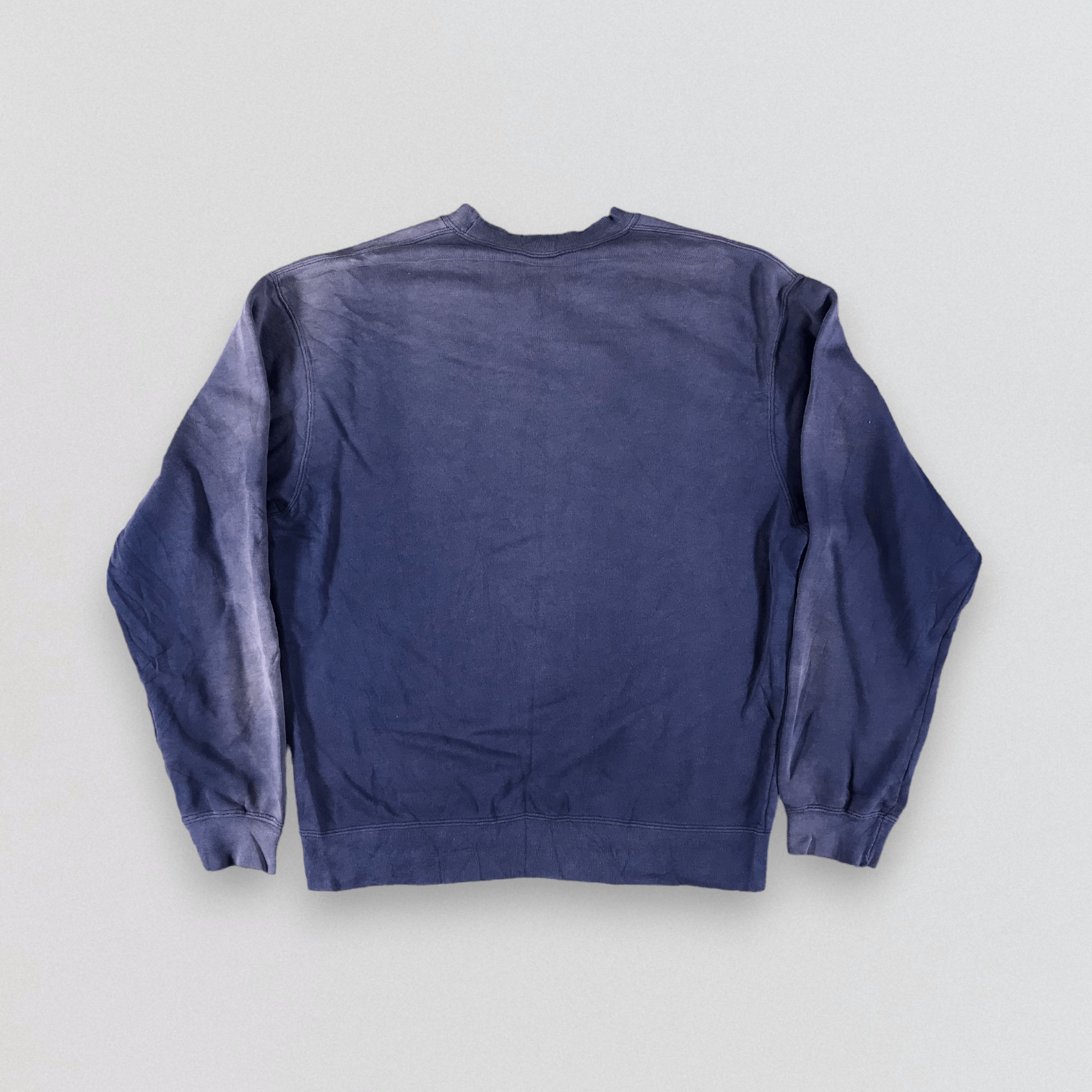 Nike Vintage Nike Swoosh Crewneck Sun Faded Sweatshirt F130 Size US XL / EU 56 / 4 - 2 Thumbnail