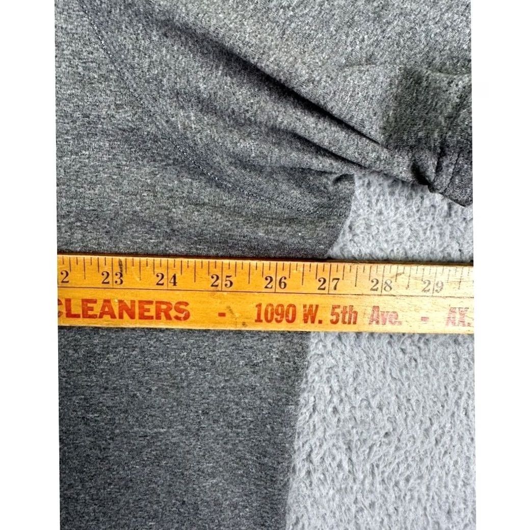 Nike Nike Dri-FIT T-Shirt Mens 2XL Gray Lightweight Workout Tee Swoosh EUC Size US XL / EU 56 / 4 - 5 Thumbnail