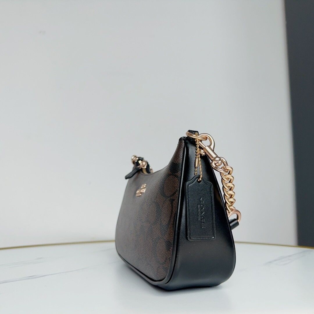 Coach NWT COACH CA548 Women’s Size ONE SIZE - 5 Thumbnail