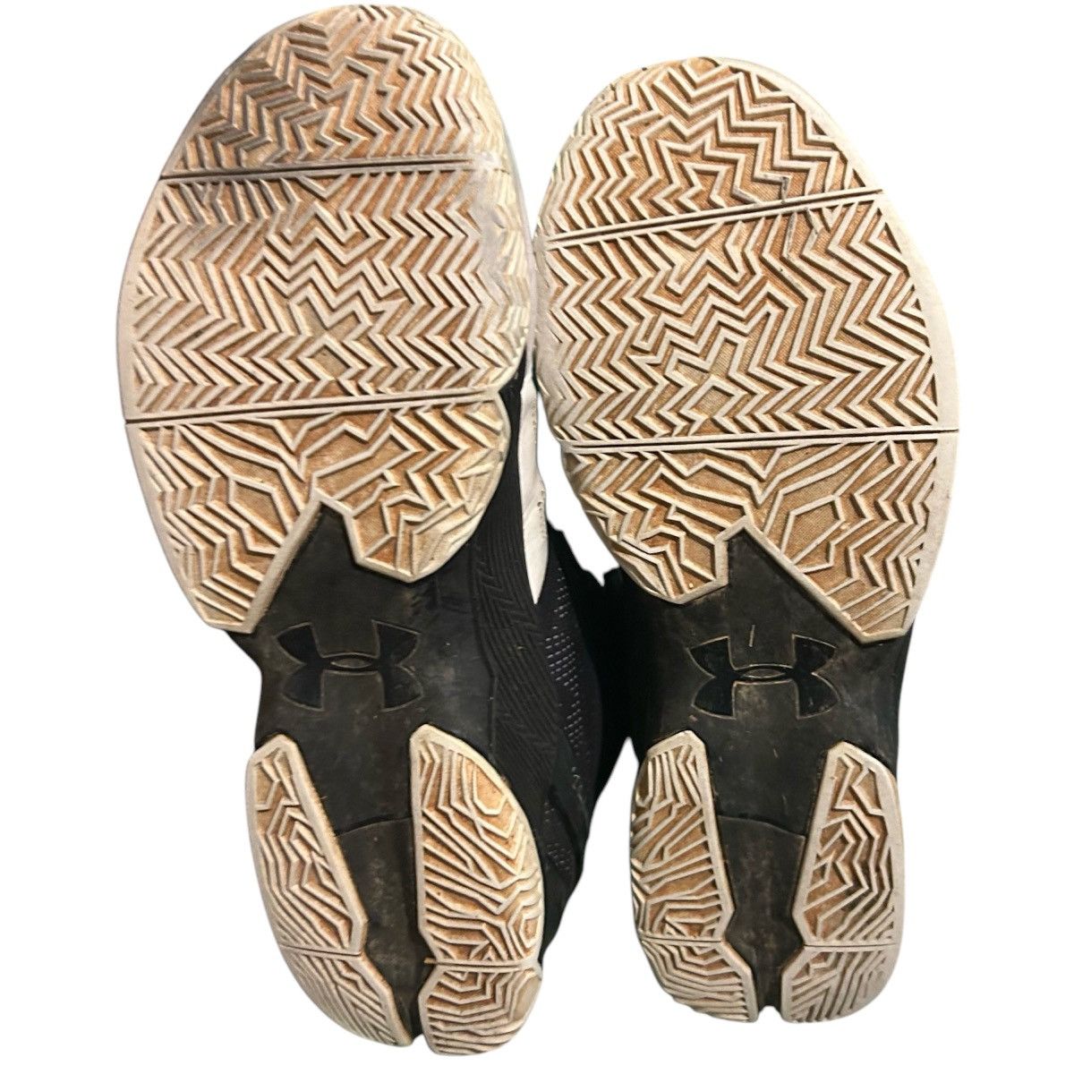 Under Armour Under Armour Curry 2 Suit and Tie Sneakers Men’s 13 Size US 13 / EU 46 - 11 Thumbnail