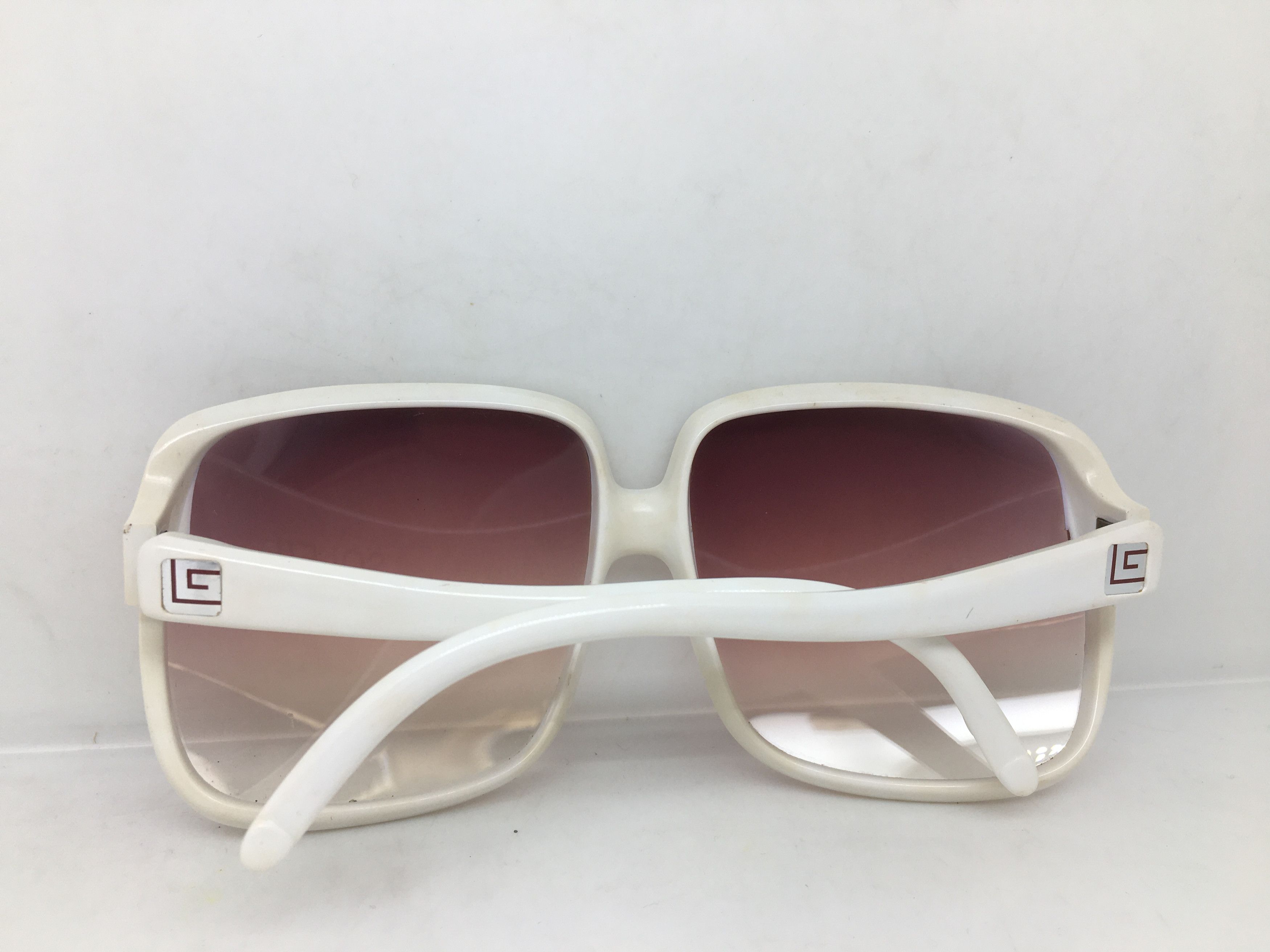 Guy Laroche Vintage Guy Laroche Soleil White Oversize Sunglasses Frame Size ONE SIZE - 8 Thumbnail