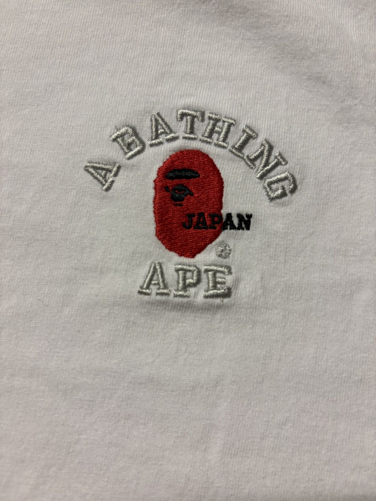Bape Bape A Bathing Ape Japan Embroidered Logo Tee White XL Size US XL / EU 56 / 4 - 2 Thumbnail