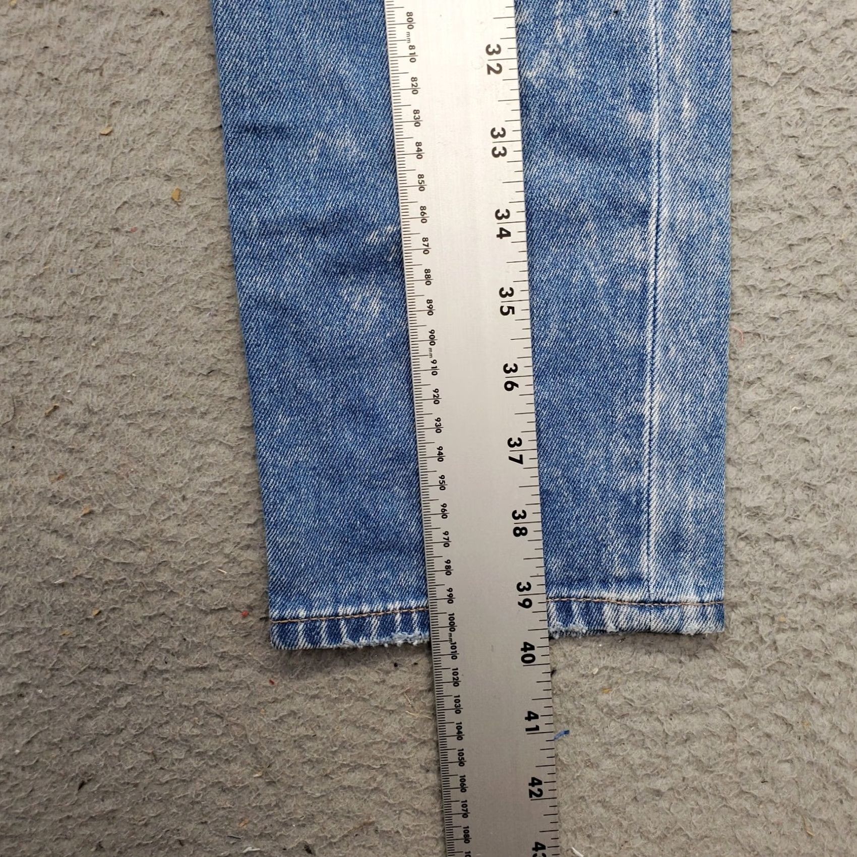 American Eagle Outfitters AMERICAN EAGLE OUTFITTERS Jeans Womens 2 Blue Denim Cotton Waistband Distressed Skinny 28 In 29.75 In Blue Womens Size 2 Jeans Distressed 28x29.75 Size 26" / US 2 / IT 38 - 3 Thumbnail
