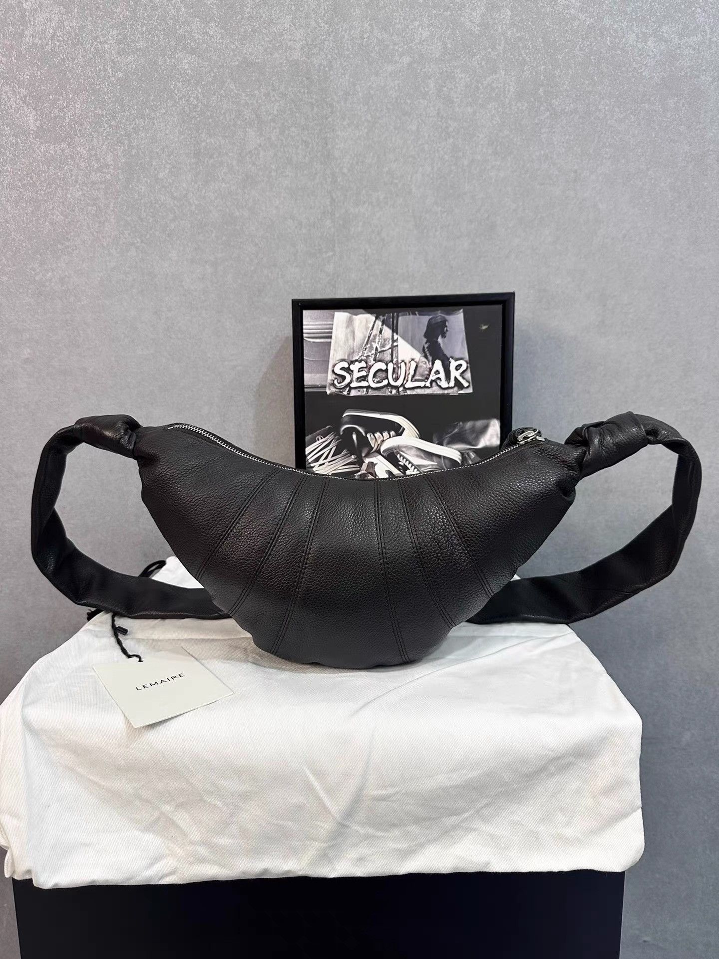 Lemaire Lemaire Brand New Grained Leather Small Croissant Bag K34 Size ONE SIZE - 4 Thumbnail