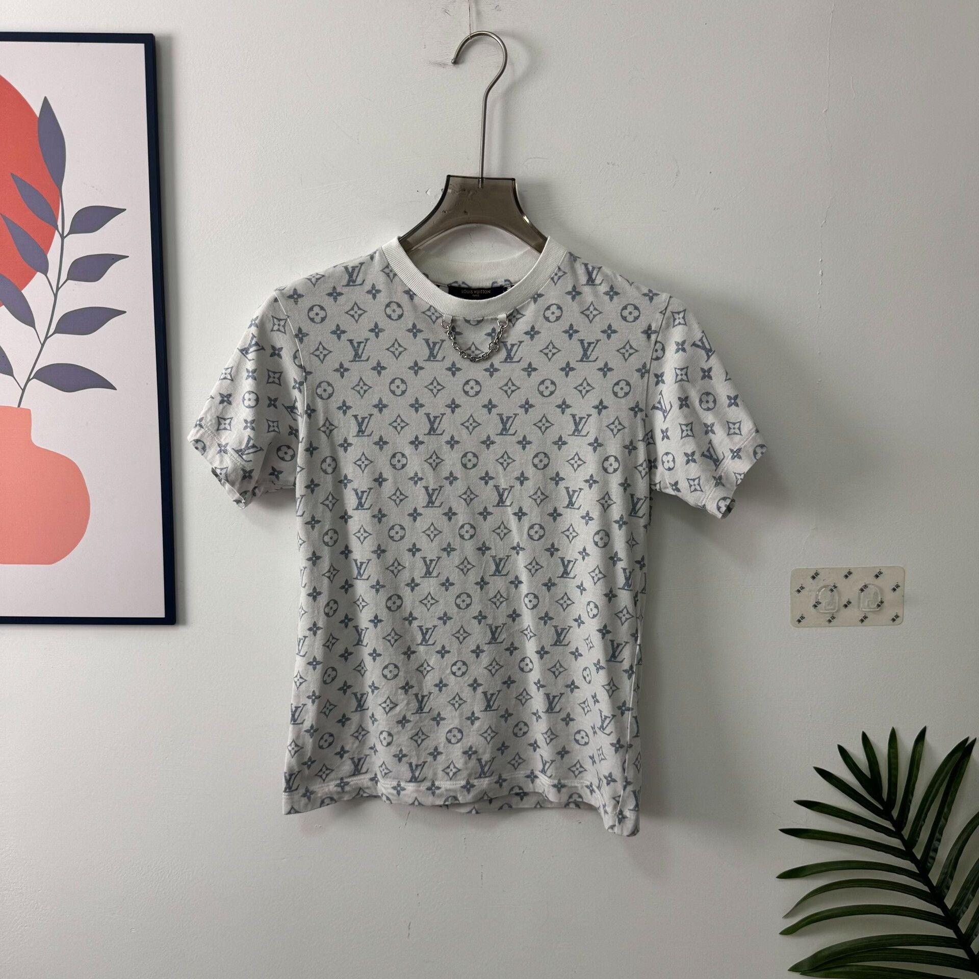 Louis Vuitton Louis Vuitton Monogram Chain T-Shirt XS Size XS / US 0-2 / IT 36-38 - 1 Thumbnail