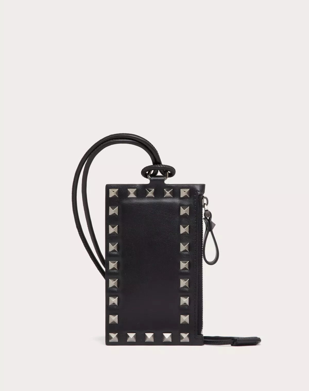 oc11z0725 Size:OS/Rockstud Calfskin Card Holder in black