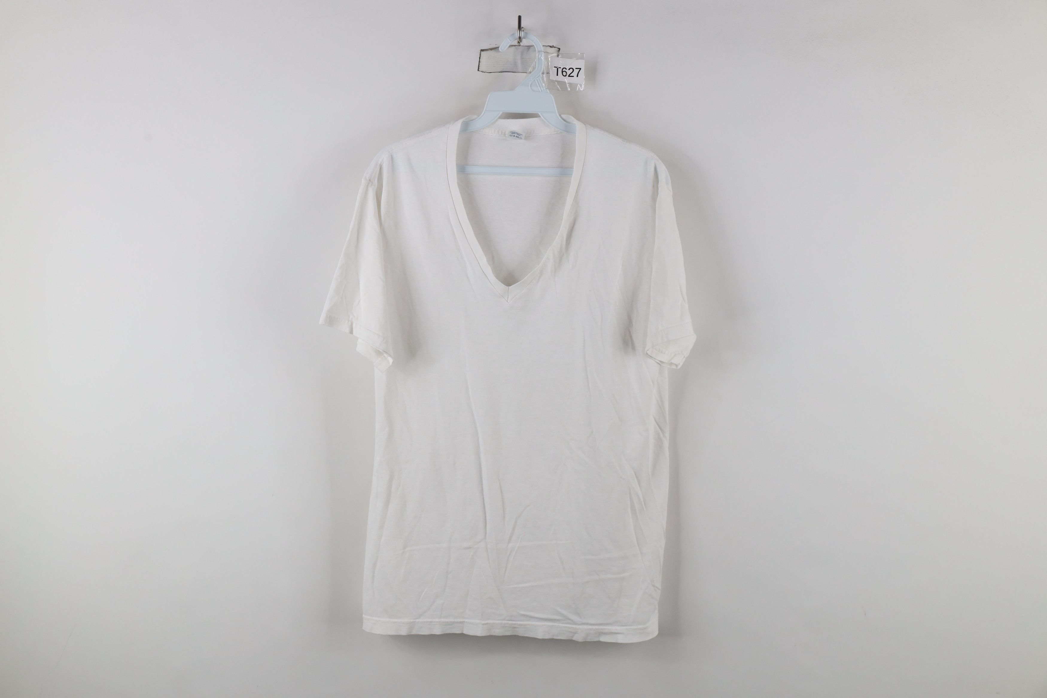 Vintage Vintage 90s Streetwear Short Sleeve V-Neck T-Shirt Cotton Size US L / EU 52-54 / 3 - 1 Thumbnail
