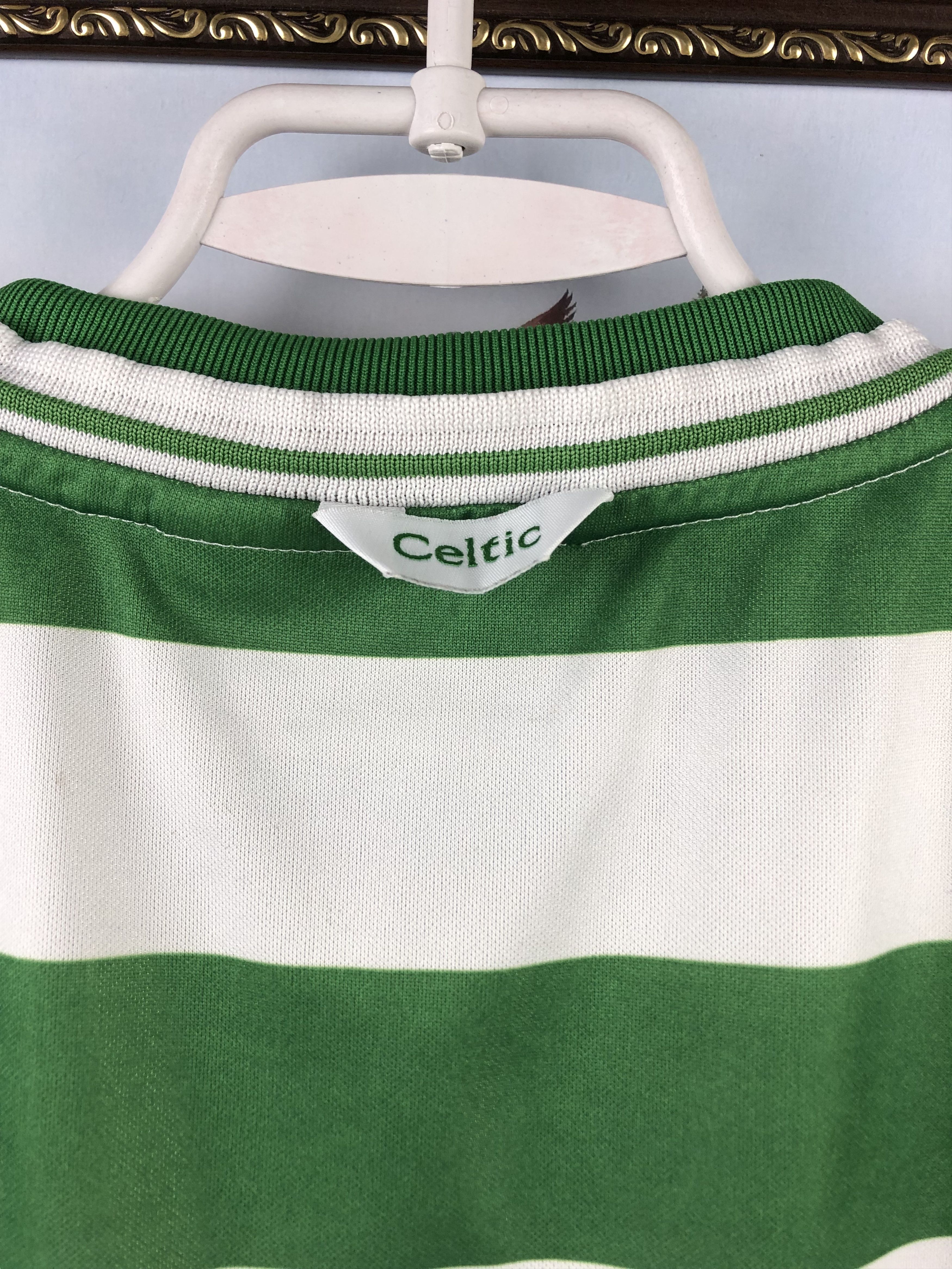 Vintage Celtic Home football shirt 2001 Soccer Umbro Jersey Trikot Size US XL / EU 56 / 4 - 12 Thumbnail