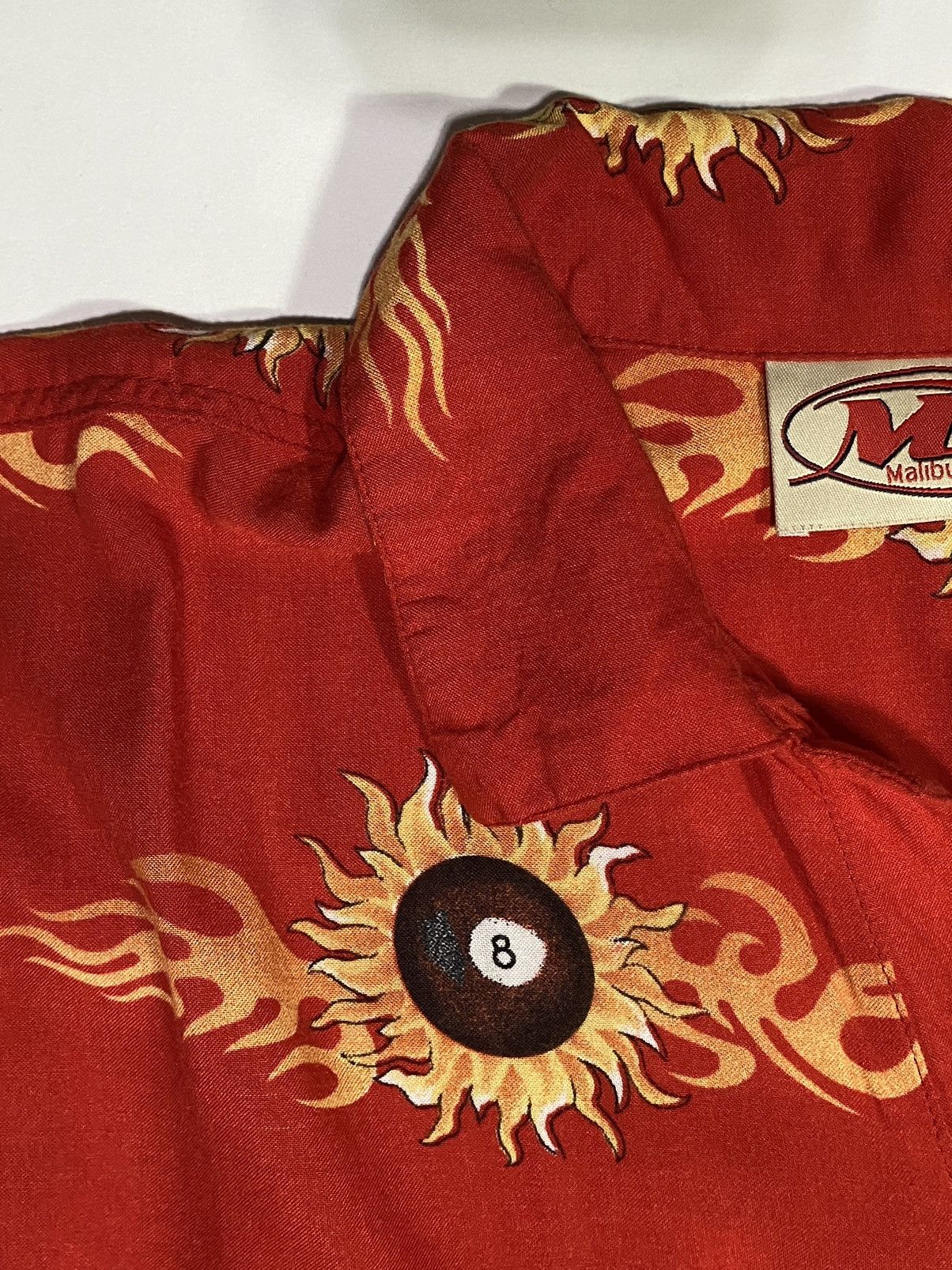 Vintage Malibu Dreams Men’s Button Down Shirt Flames Rayon Size L Size US L / EU 52-54 / 3 - 6 Thumbnail