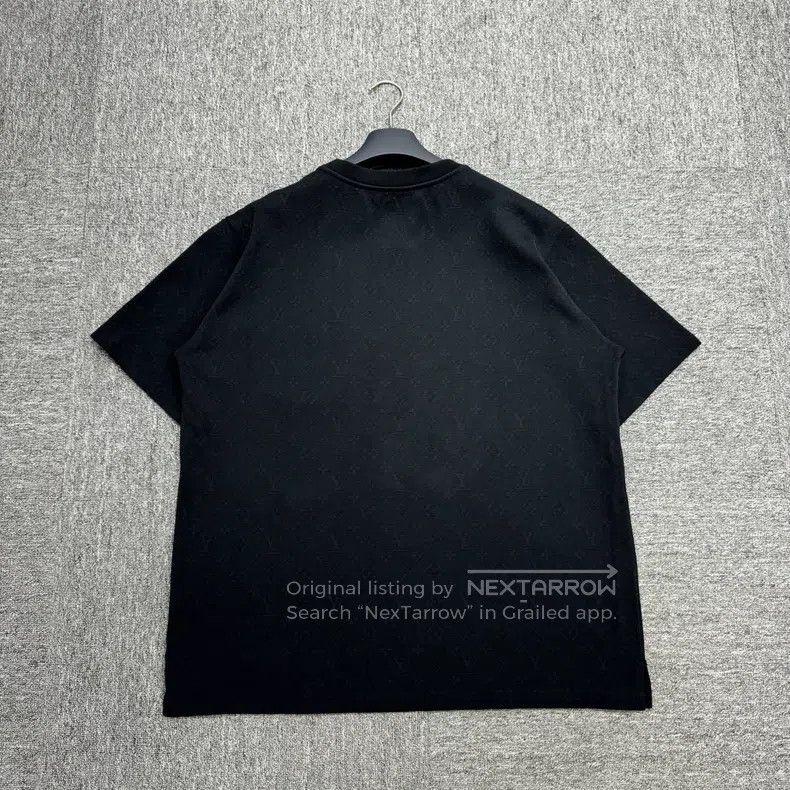 Louis Vuitton Louis Vuitton size 4l Dark print full logo short sleeves Size US M / EU 48-50 / 2 - 6 Thumbnail