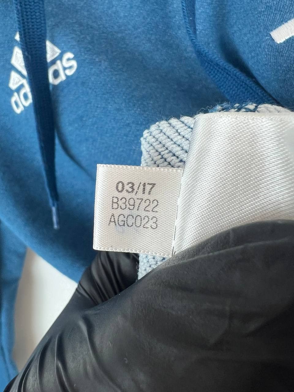 Adidas × Vintage MEN'S FC JUVENTUS 2017/2018 SOCCER FOOTBALL HOODIE Size US S / EU 44-46 / 1 - 3 Thumbnail