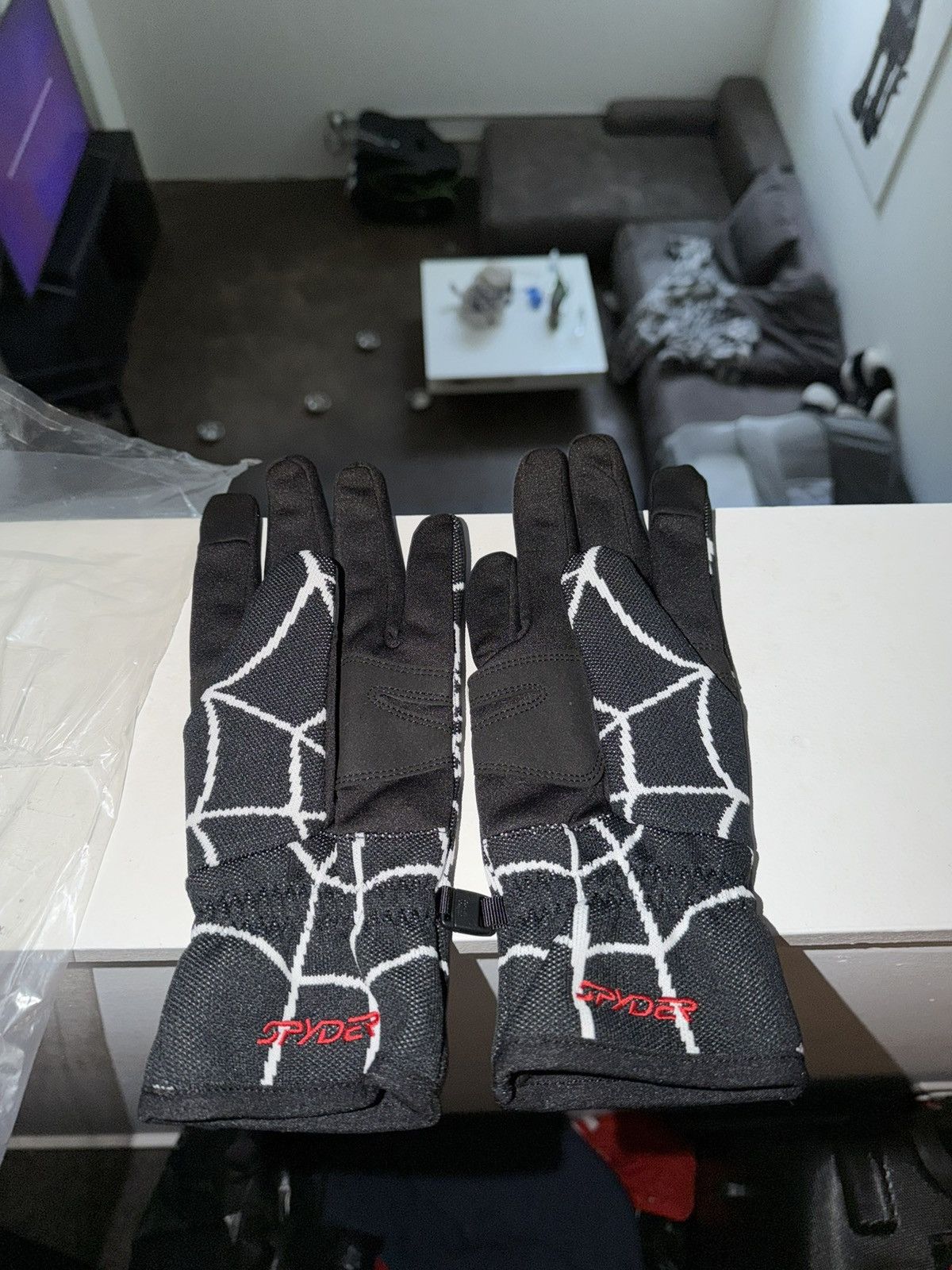 Spyder × Supreme Supreme X Spyder FW24 Gloves in ‘Black’, Size Medium Size ONE SIZE - 5 Thumbnail