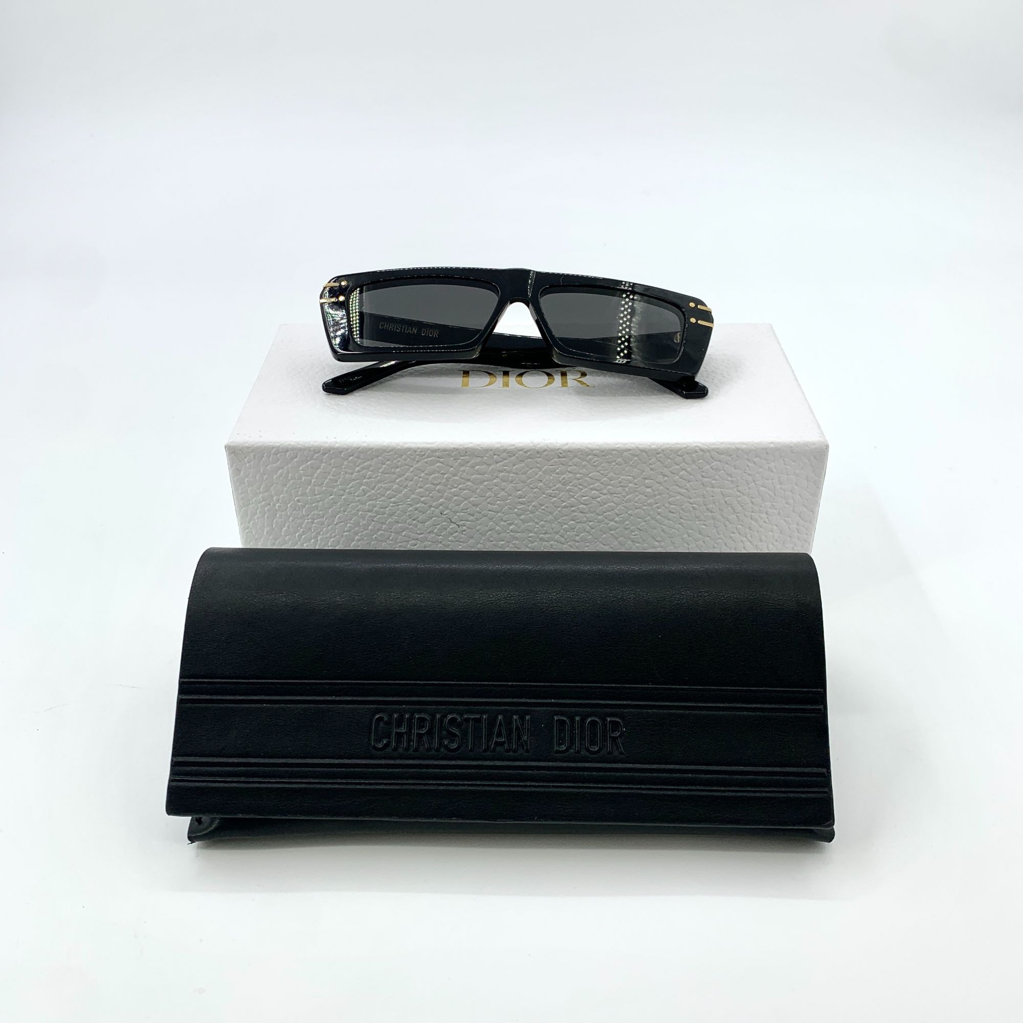 Dior Christian Dior Black & Gold Rectangular Sunglasses With Case Size ONE SIZE - 4 Thumbnail