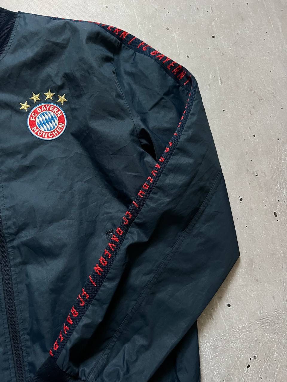 Adidas Bayern Munich Anthem Jacket / Bomber Jacket Adidas Size S Size US S / EU 44-46 / 1 - 5 Thumbnail