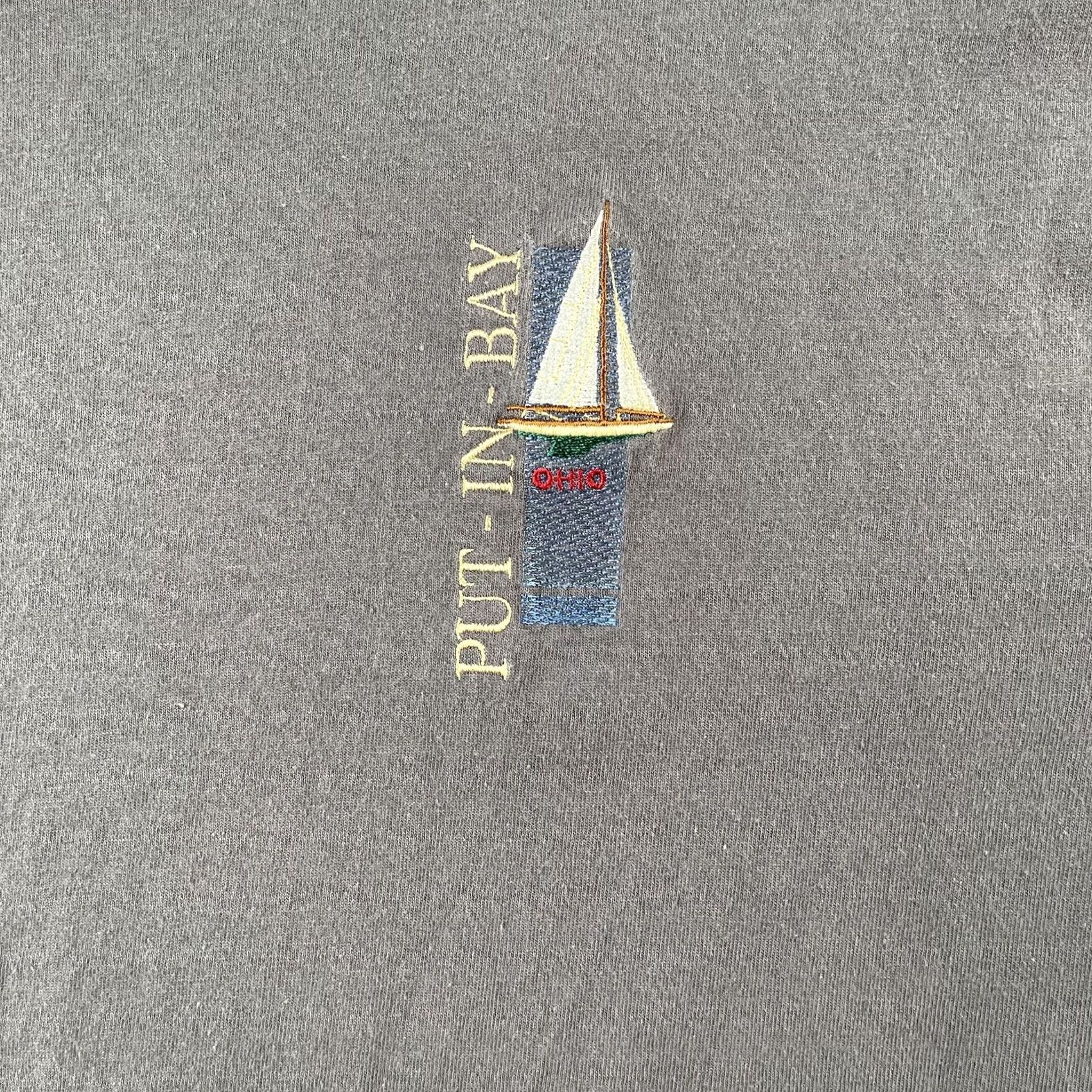 Gildan Mens Medium Gray Embroidered Sailboat Nautical Tee T-Shirt Put In Bay Ohio Size US M / EU 48-50 / 2 - 2 Thumbnail
