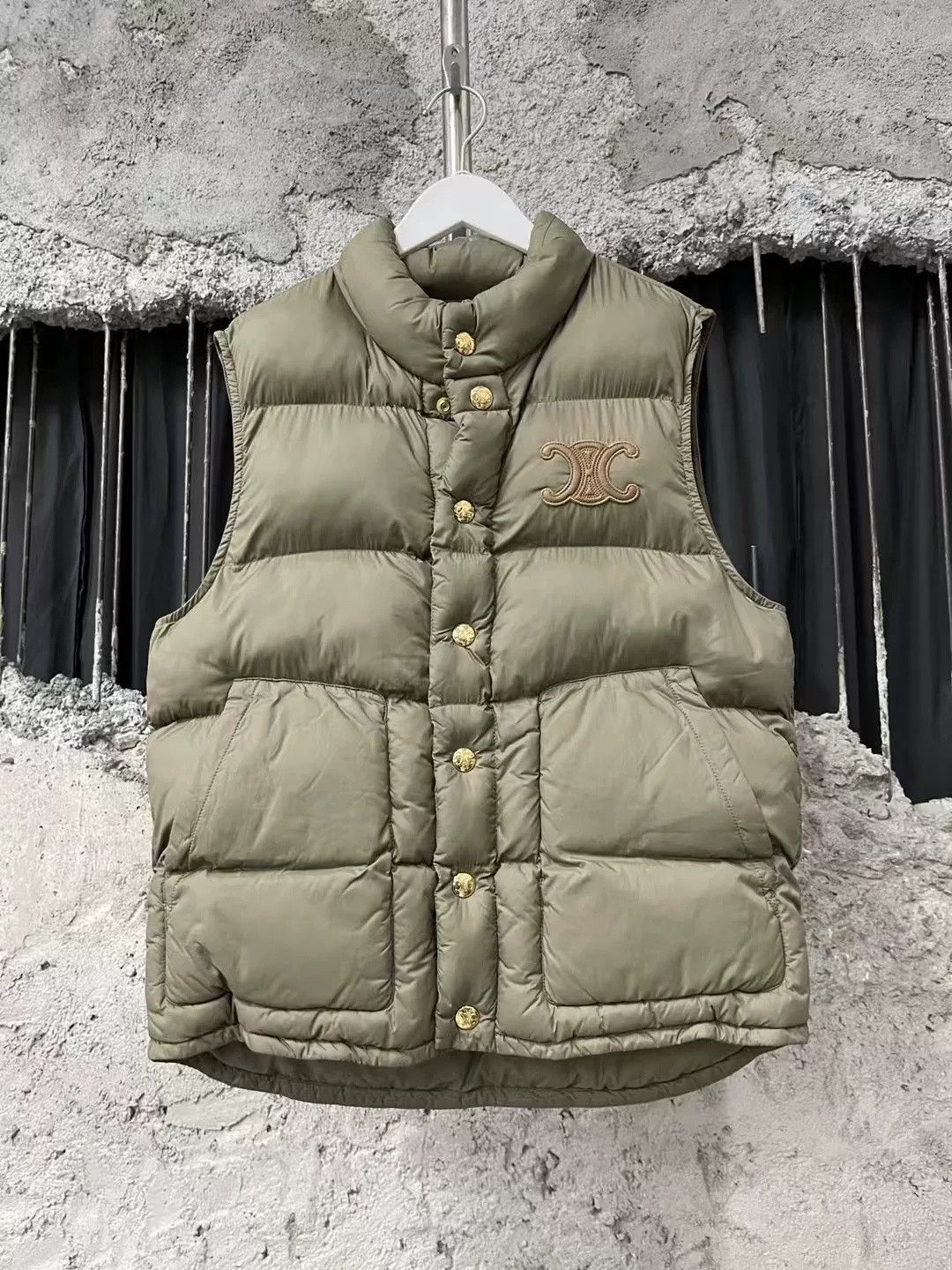 Celine Celine Triomphe Logo Down Vest Size US M / EU 48-50 / 2 - 1 Thumbnail