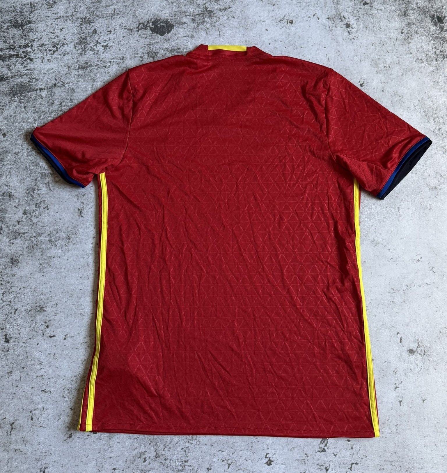 Adidas SPAIN 2016 2017 FOOTBALL SHIRT JERSEY ADIDAS MEN RED SIZE M Size US M / EU 48-50 / 2 - 12 Thumbnail