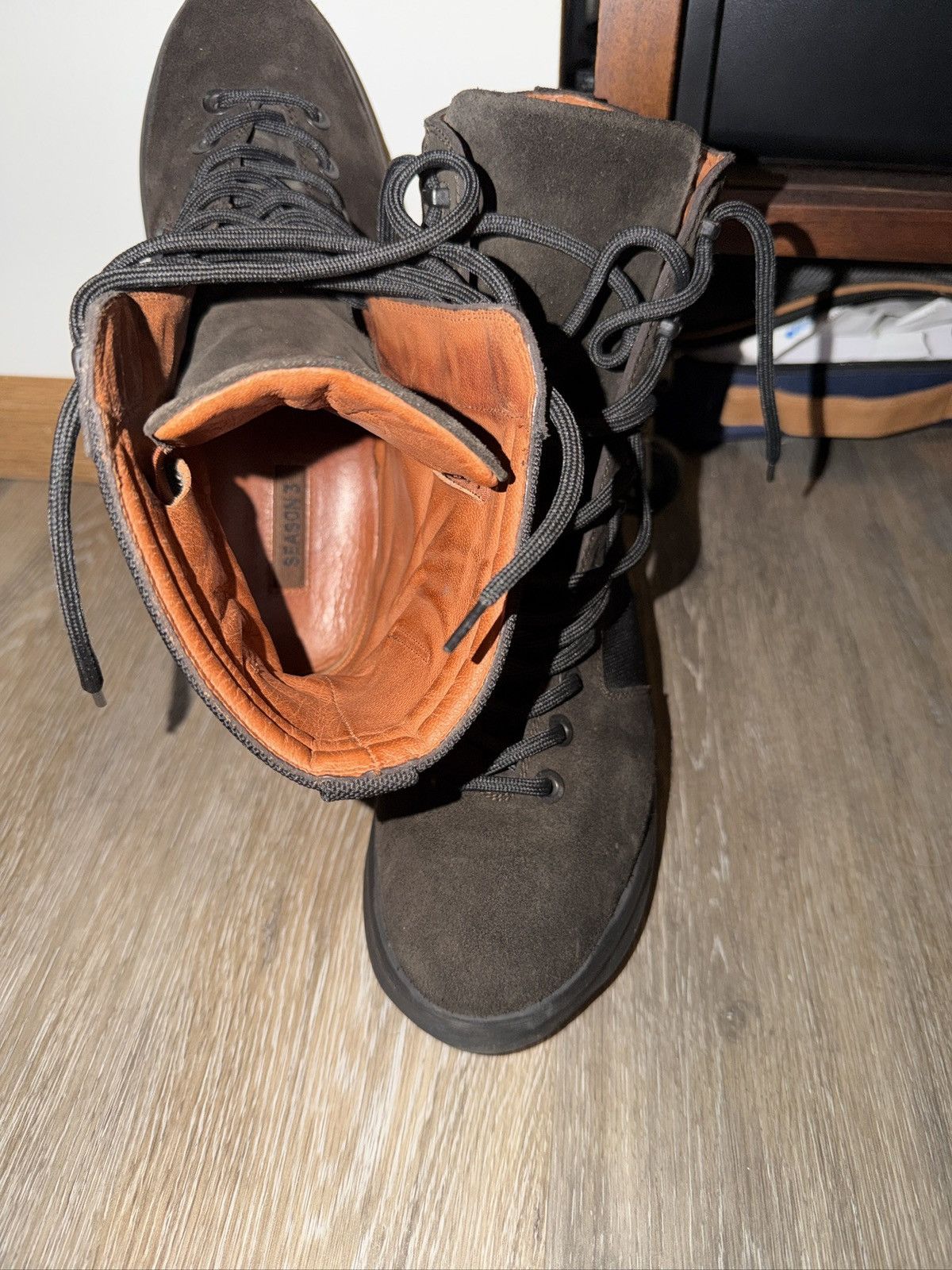 Yeezy Yeezy season 3 size 11 boot Size US 11 / EU 44 - 2 Thumbnail