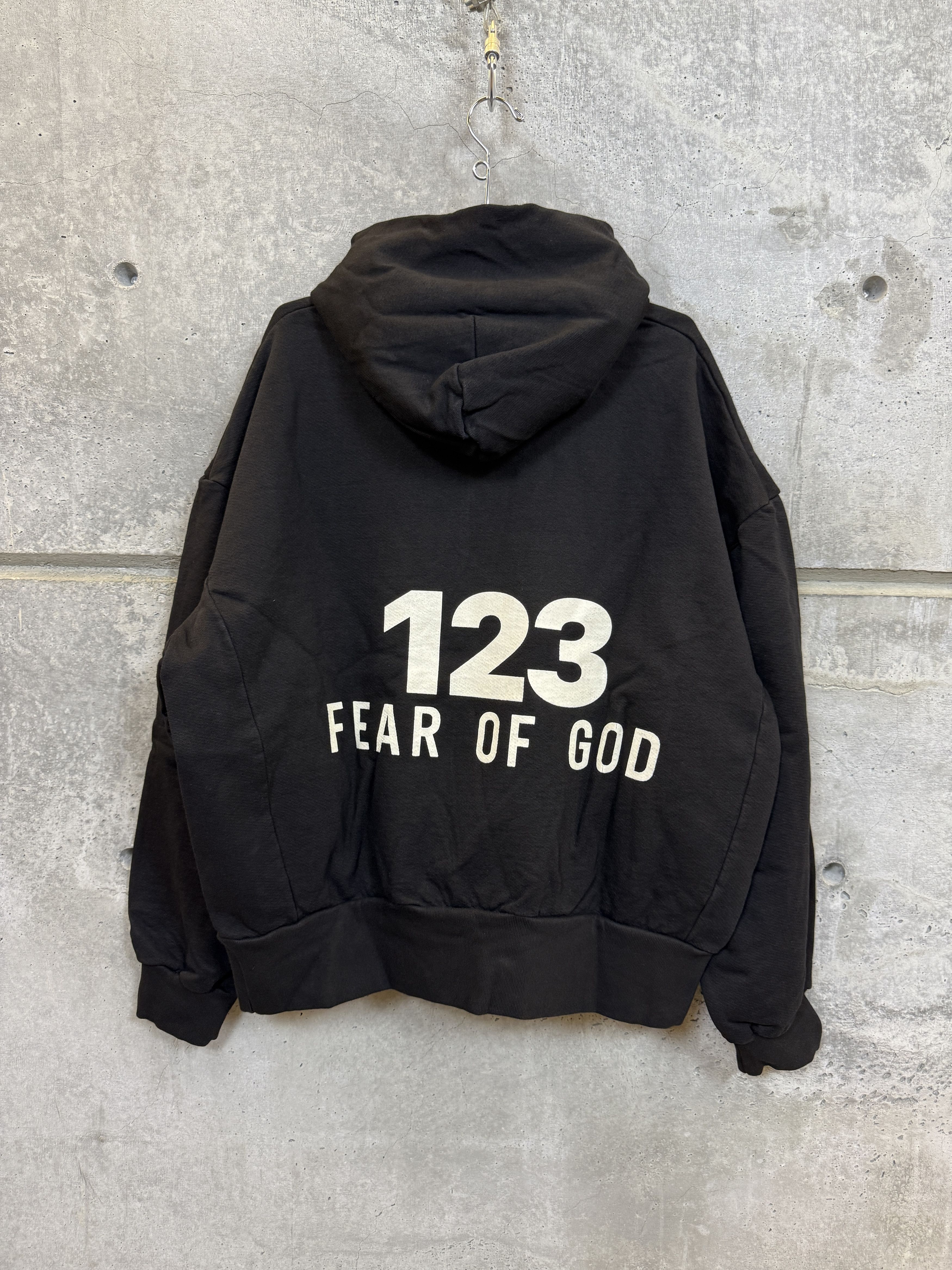 Fear of God × RRR-123 $725 Fear of God x RRR-123 The Witness Hoodie Size US XXL / EU 58 / 5 - 4 Thumbnail