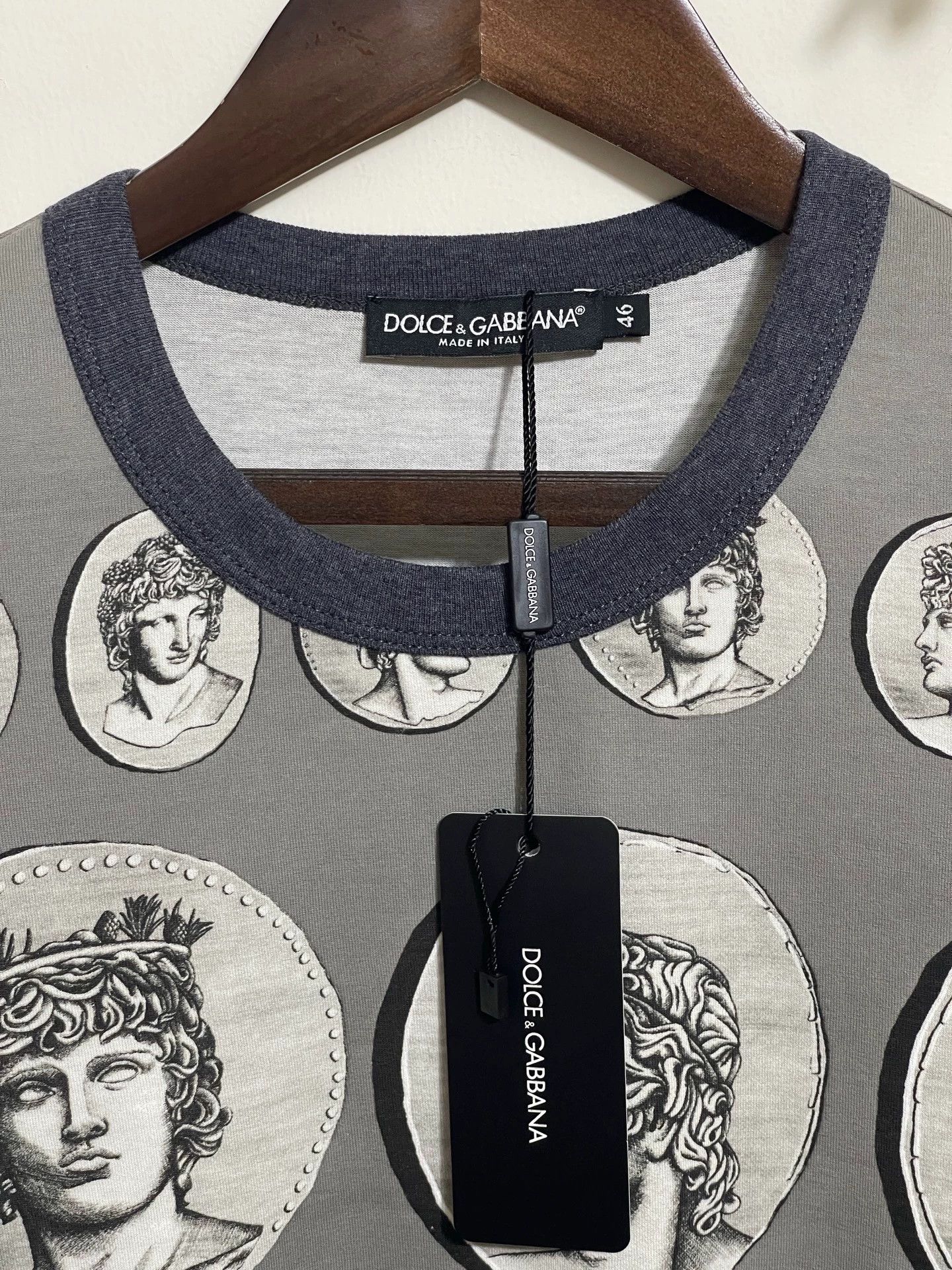 Dolce & Gabbana DG Slim Fit Roman Bust Short Sleeve Tee 46 Size US S / EU 44-46 / 1 - 3 Thumbnail