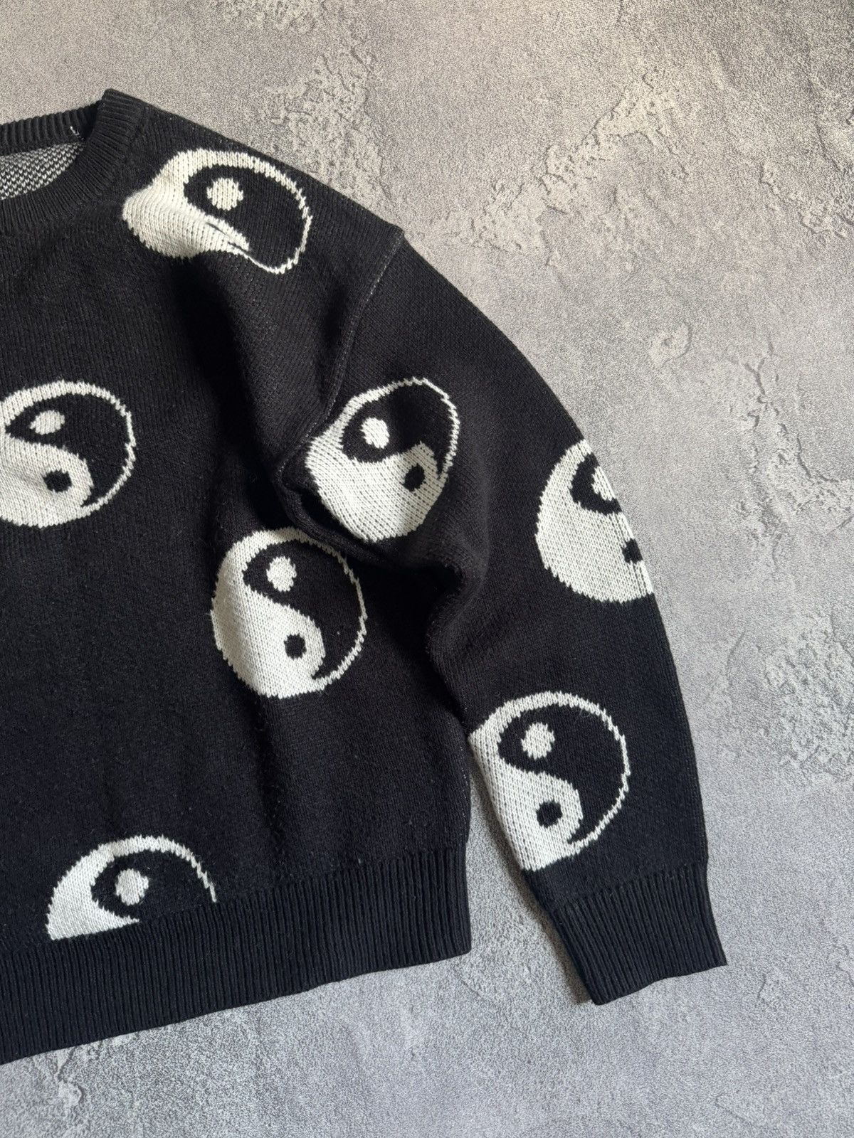 Japanese Brand Retro vintage Yin and Yang ☯️ sweater pullover knitwear y2K Size US M / EU 48-50 / 2 - 9 Thumbnail
