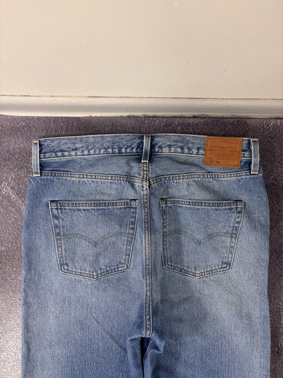 Levi's Levi’s 501 ‘90s Men’s Blue Straight Fit Selvedge Denim Jeans Size US 31 - 5 Thumbnail