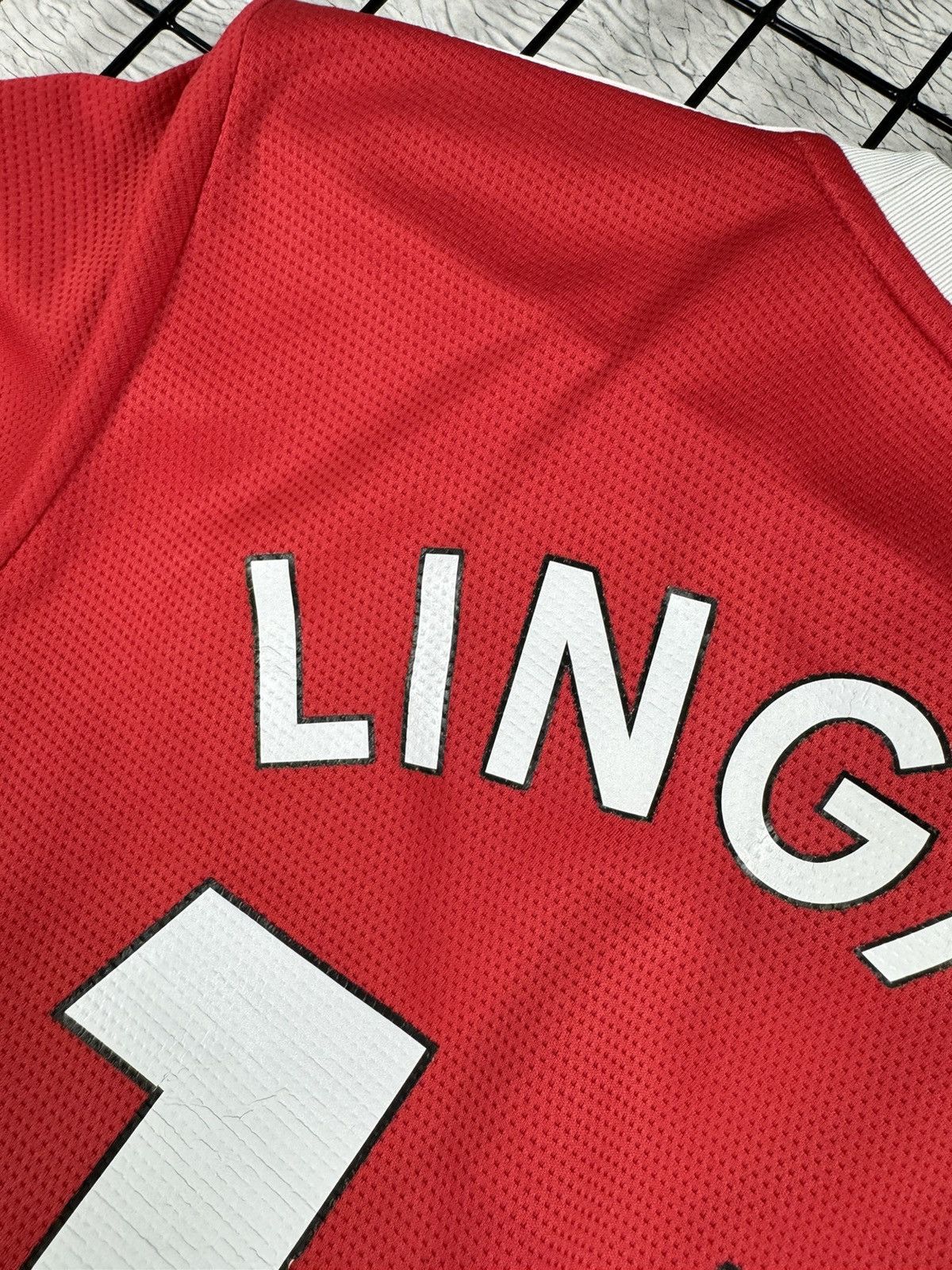 Adidas LINGARD Vintage Manchester United 2021/22 Adidas Jersey S sz Size US S / EU 44-46 / 1 - 12 Thumbnail
