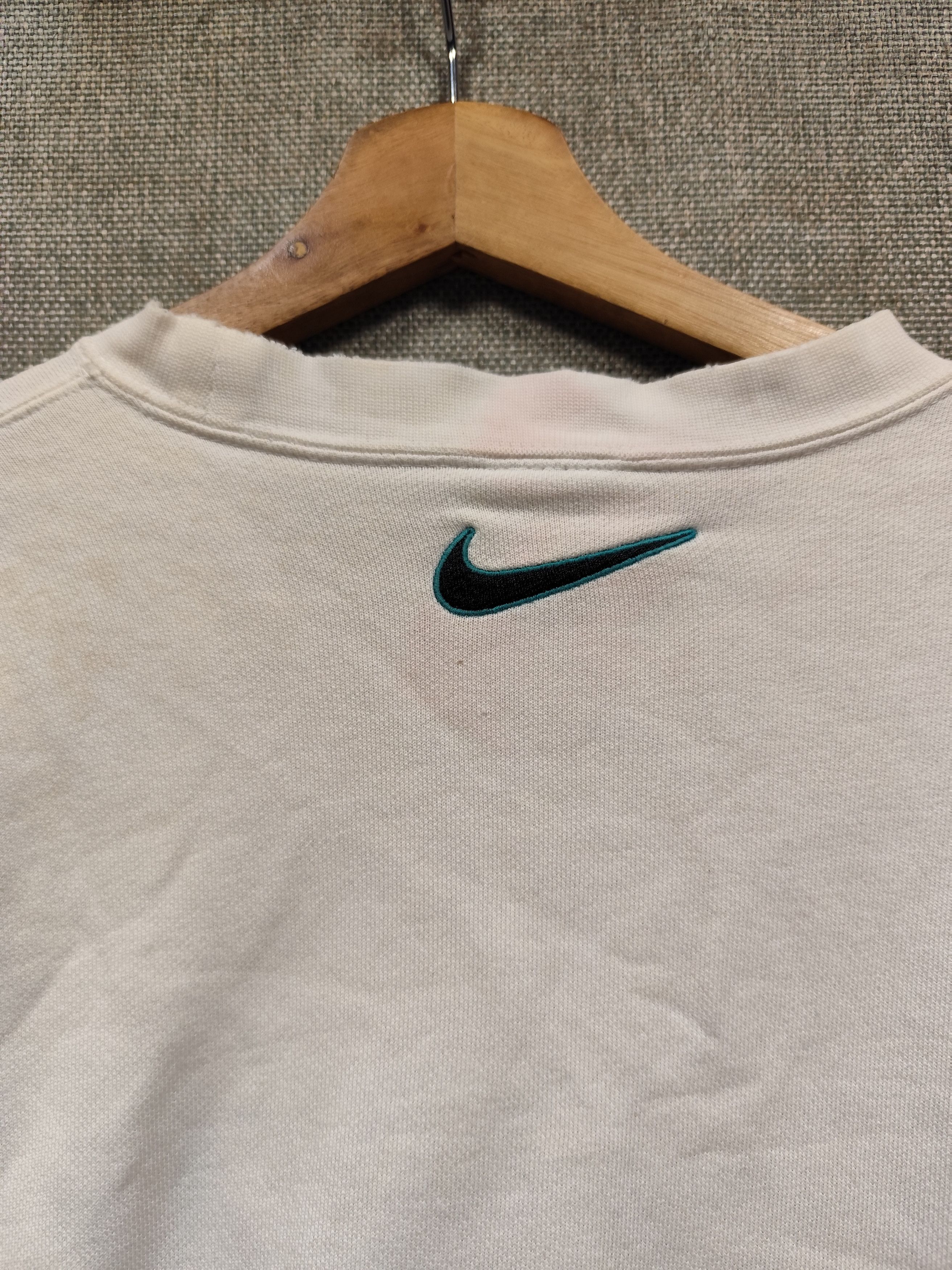 Nike vintage 90s sweatshirt nike embroidered Size US L / EU 52-54 / 3 - 2 Thumbnail