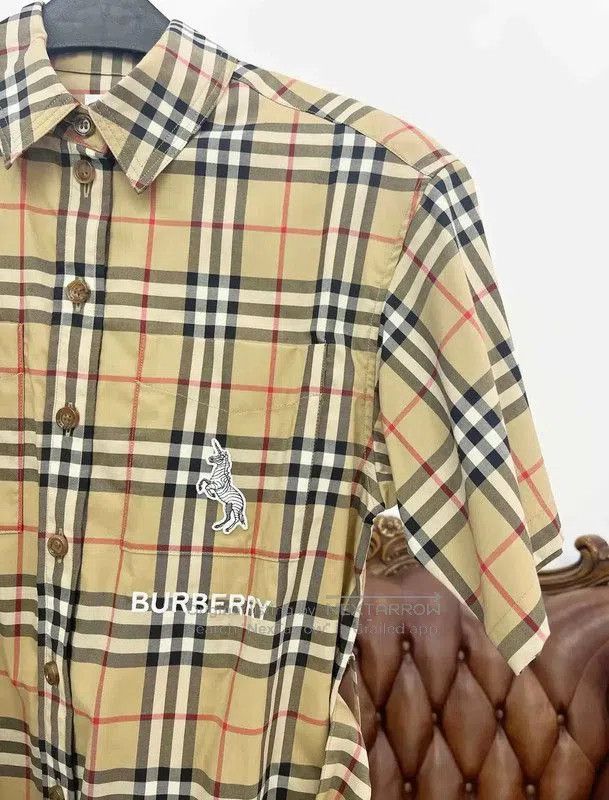 Burberry Burberry Khaki Short Sleeve Dress with Logo. Size S / US 4 / IT 40 - 3 Thumbnail