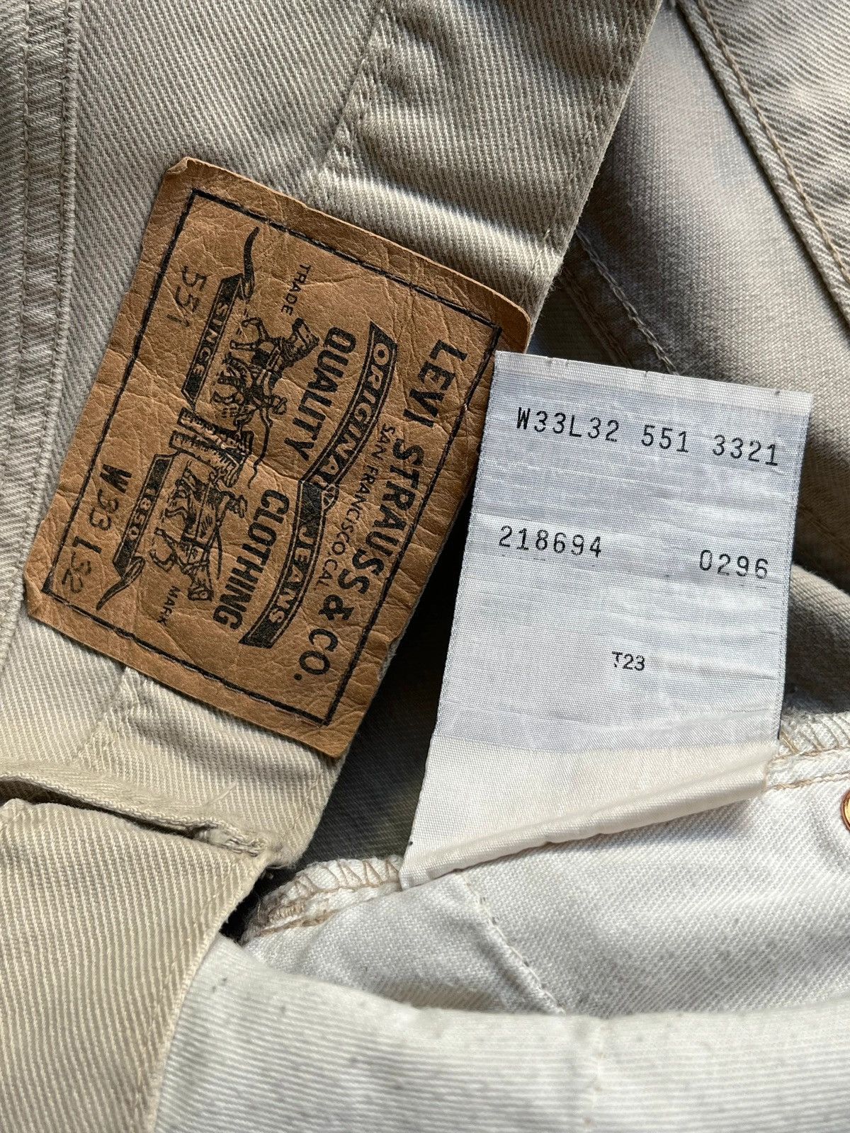 Levi's Levi’s 551 W 33 L 32 Size US 33 - 5 Thumbnail