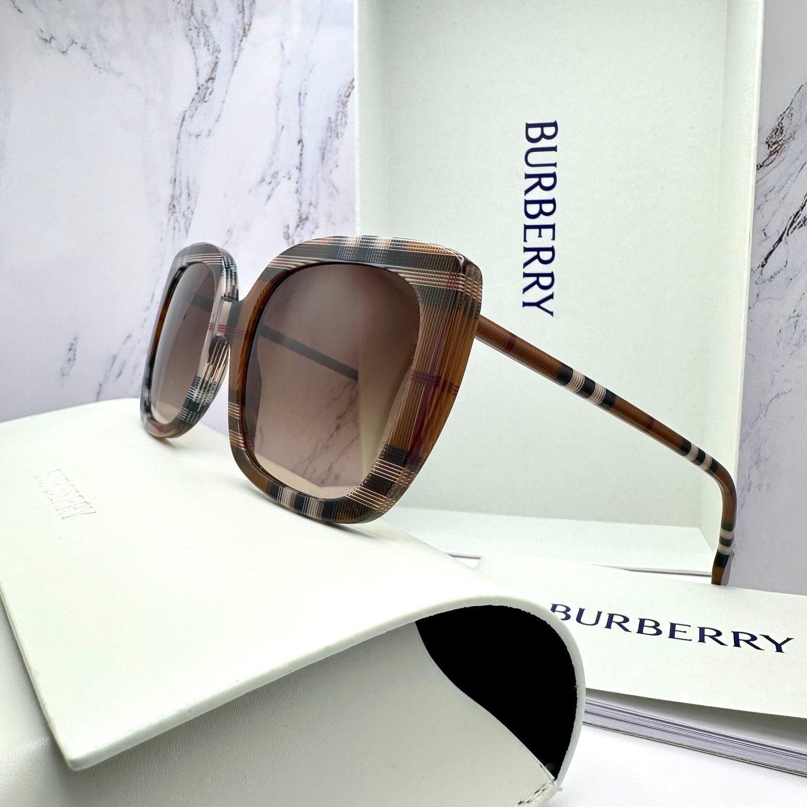 Burberry New Burberry Sunglasses Brown Check Frames Gradient Lens Size ONE SIZE - 6 Thumbnail