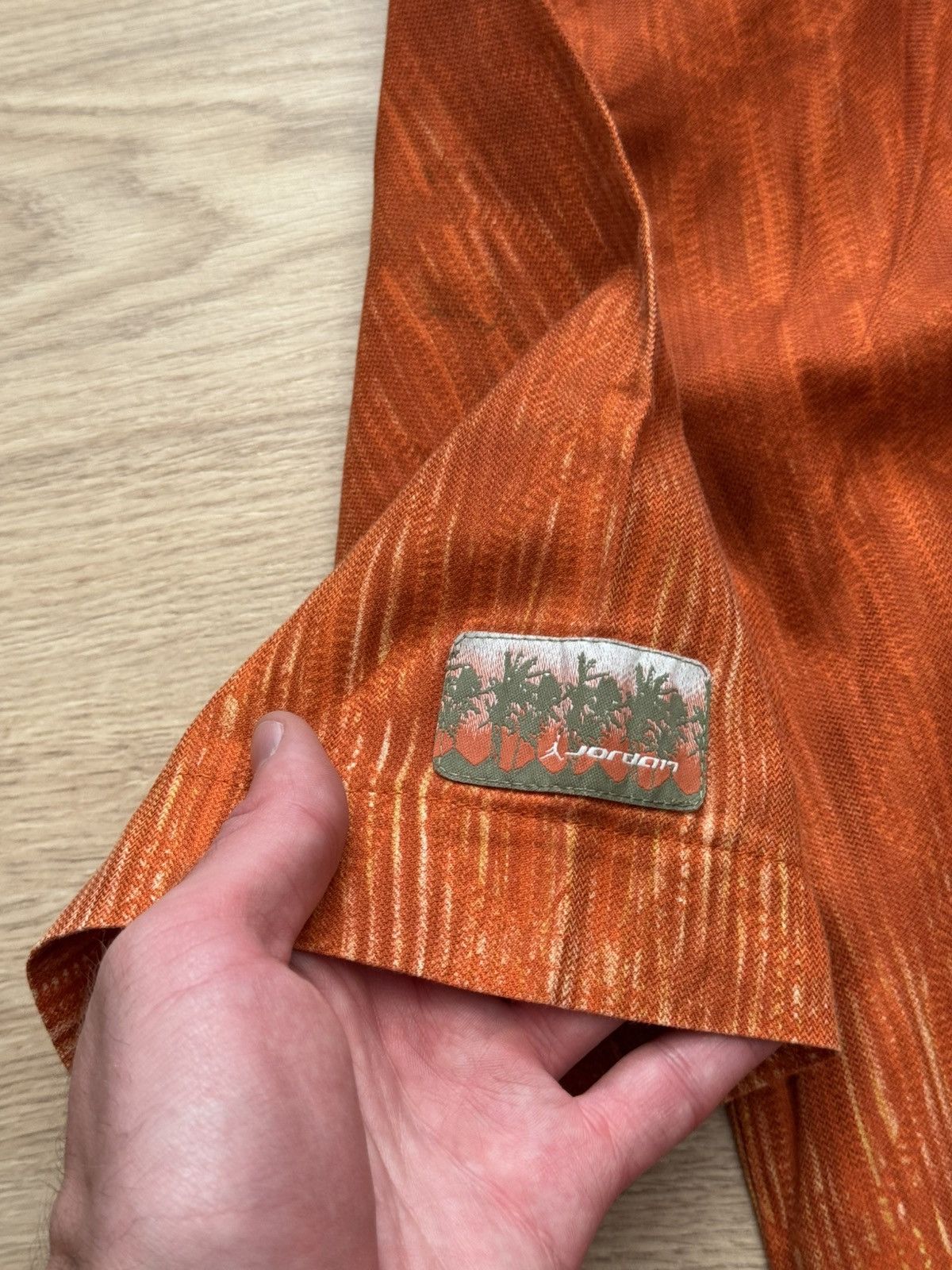 Jordan Brand Vintage 00’s Air Jordan y2k Hawaiian All Over Print Shirt Size US S / EU 44-46 / 1 - 6 Thumbnail